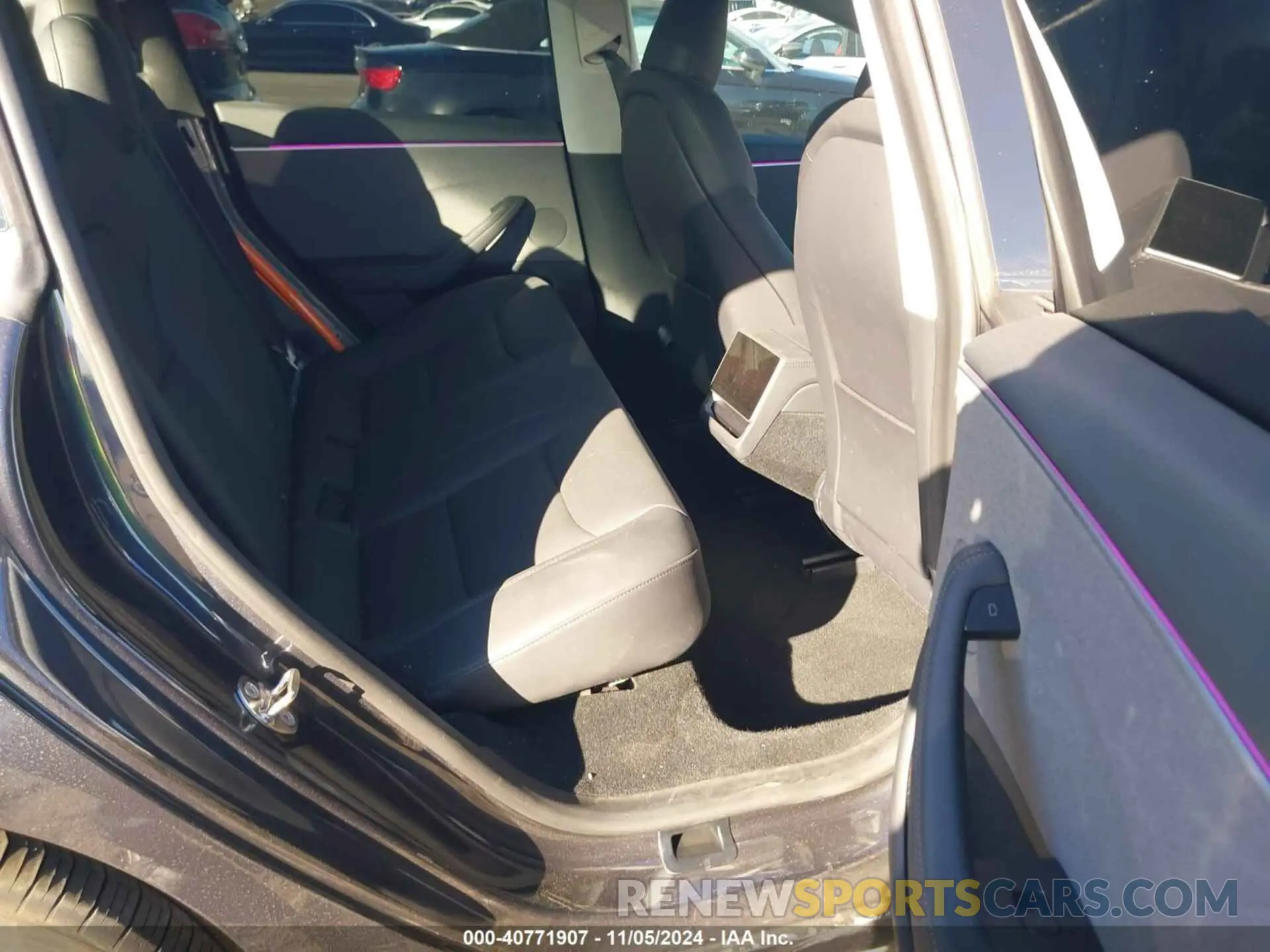 8 Photograph of a damaged car 5YJ3E1EA9RF786143 TESLA MODEL 3 2024