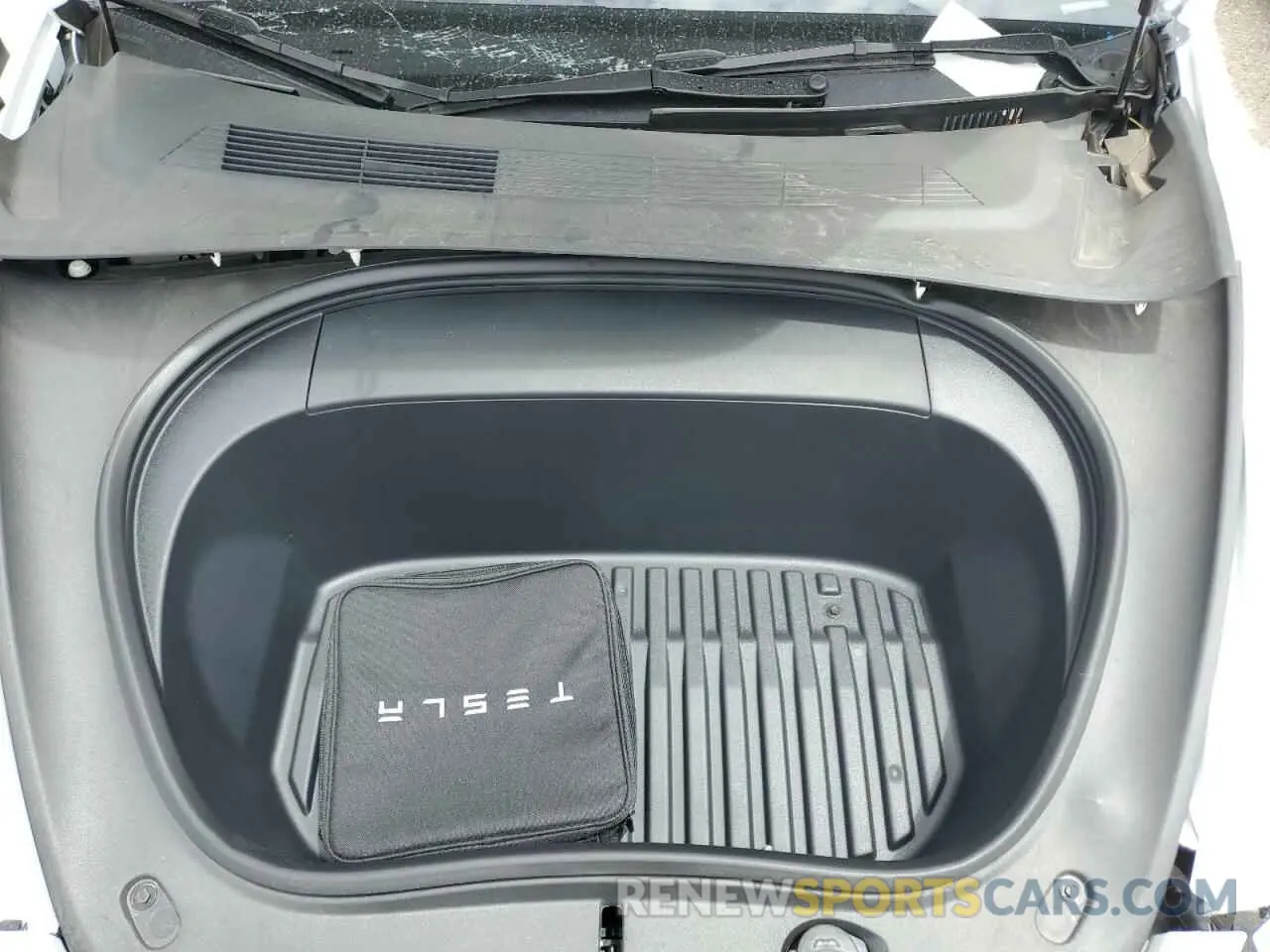 11 Photograph of a damaged car 5YJ3E1EA9RF815933 TESLA MODEL 3 2024
