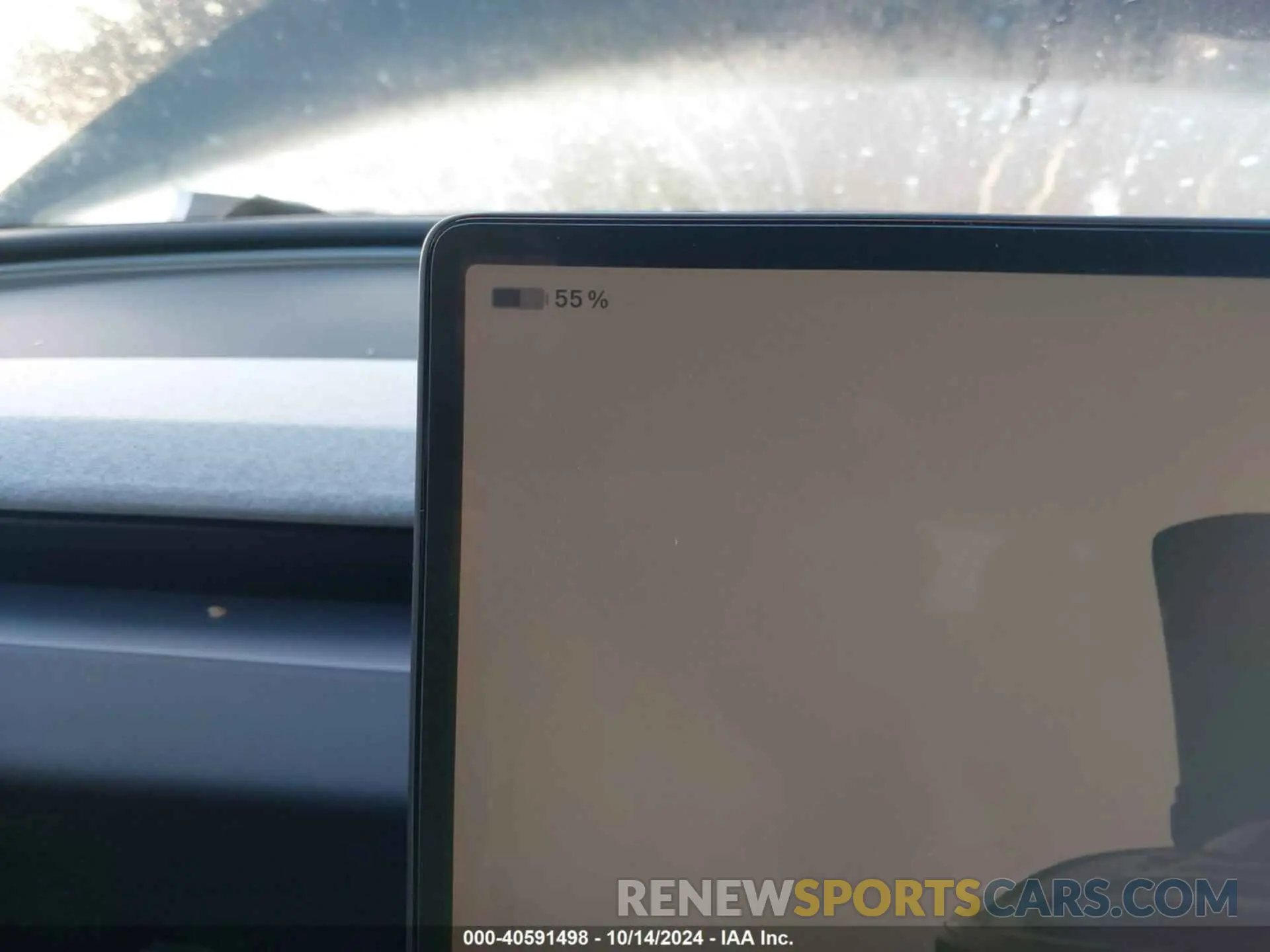 17 Photograph of a damaged car 5YJ3E1EA9RF821831 TESLA MODEL 3 2024