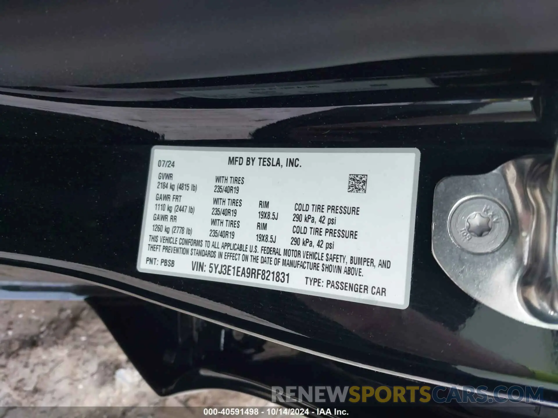 9 Photograph of a damaged car 5YJ3E1EA9RF821831 TESLA MODEL 3 2024