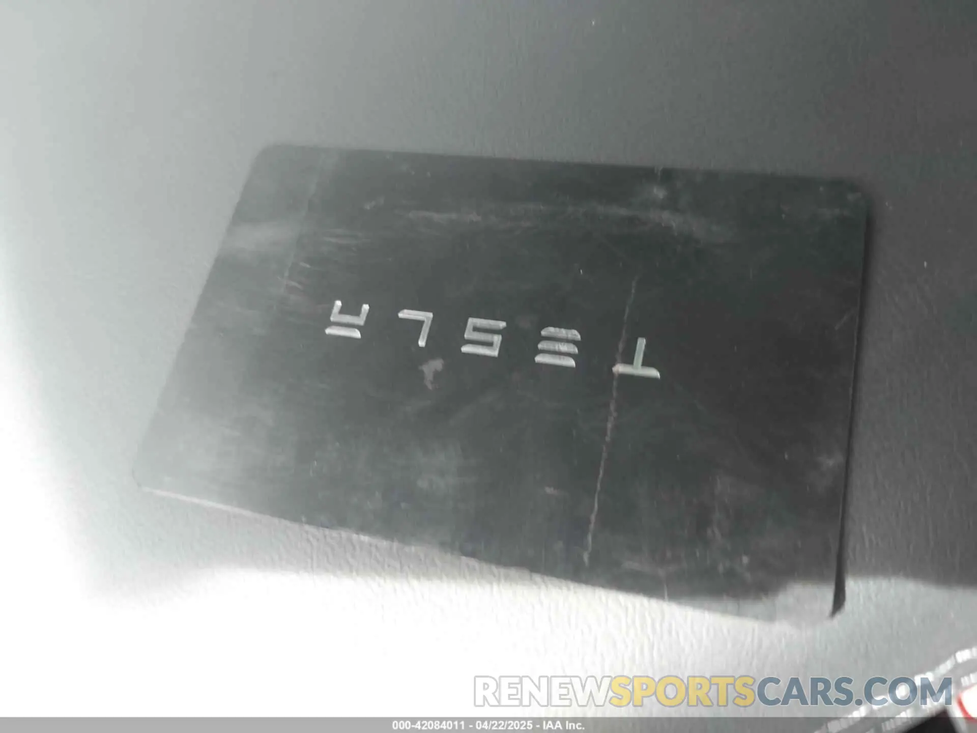 11 Фотография поврежденного автомобиля 5YJ3E1EA9RF828598 TESLA MODEL 3 2024