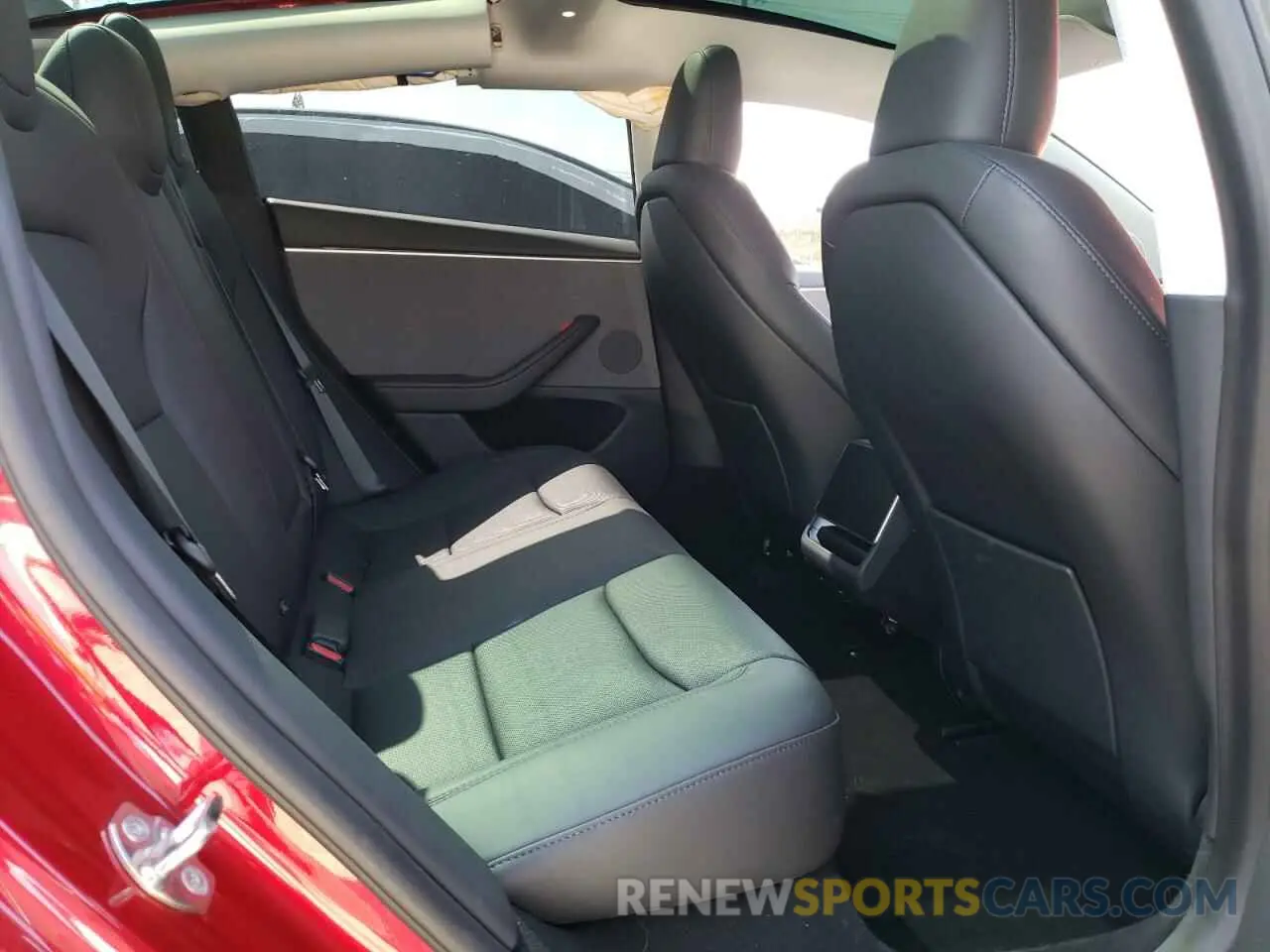 10 Фотография поврежденного автомобиля 5YJ3E1EA9RF848978 TESLA MODEL 3 2024