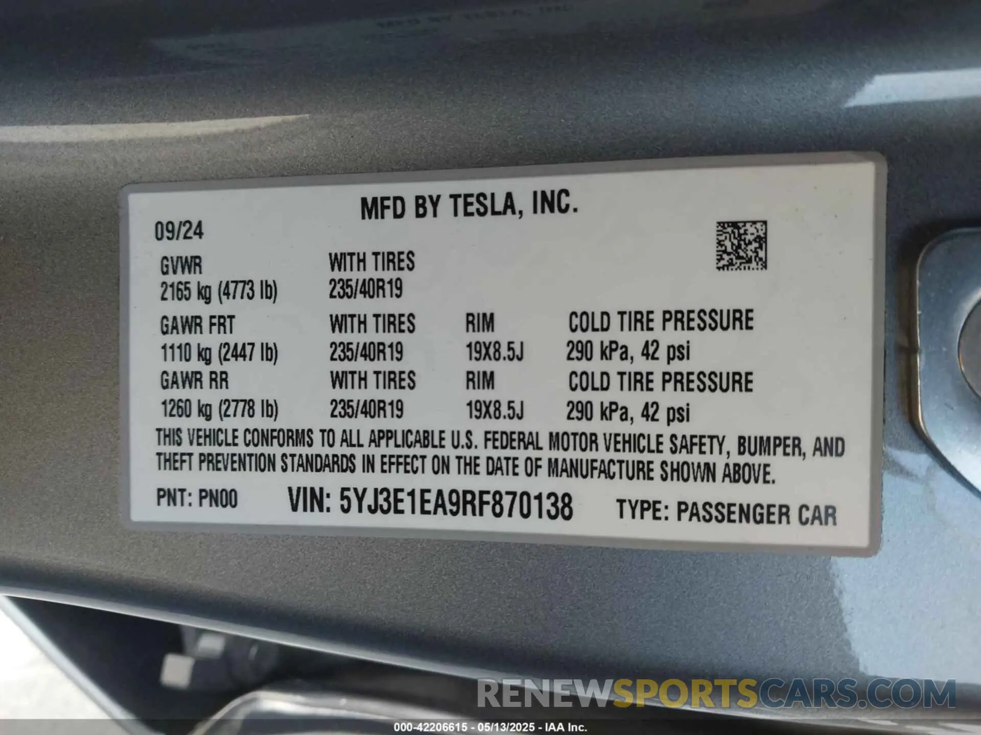 9 Photograph of a damaged car 5YJ3E1EA9RF870138 TESLA MODEL 3 2024