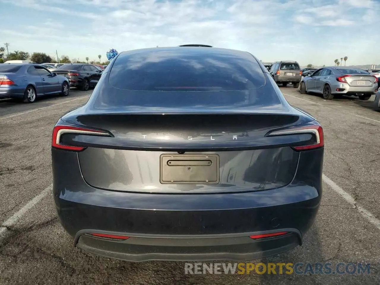 6 Фотография поврежденного автомобиля 5YJ3E1EAXRF749828 TESLA MODEL 3 2024