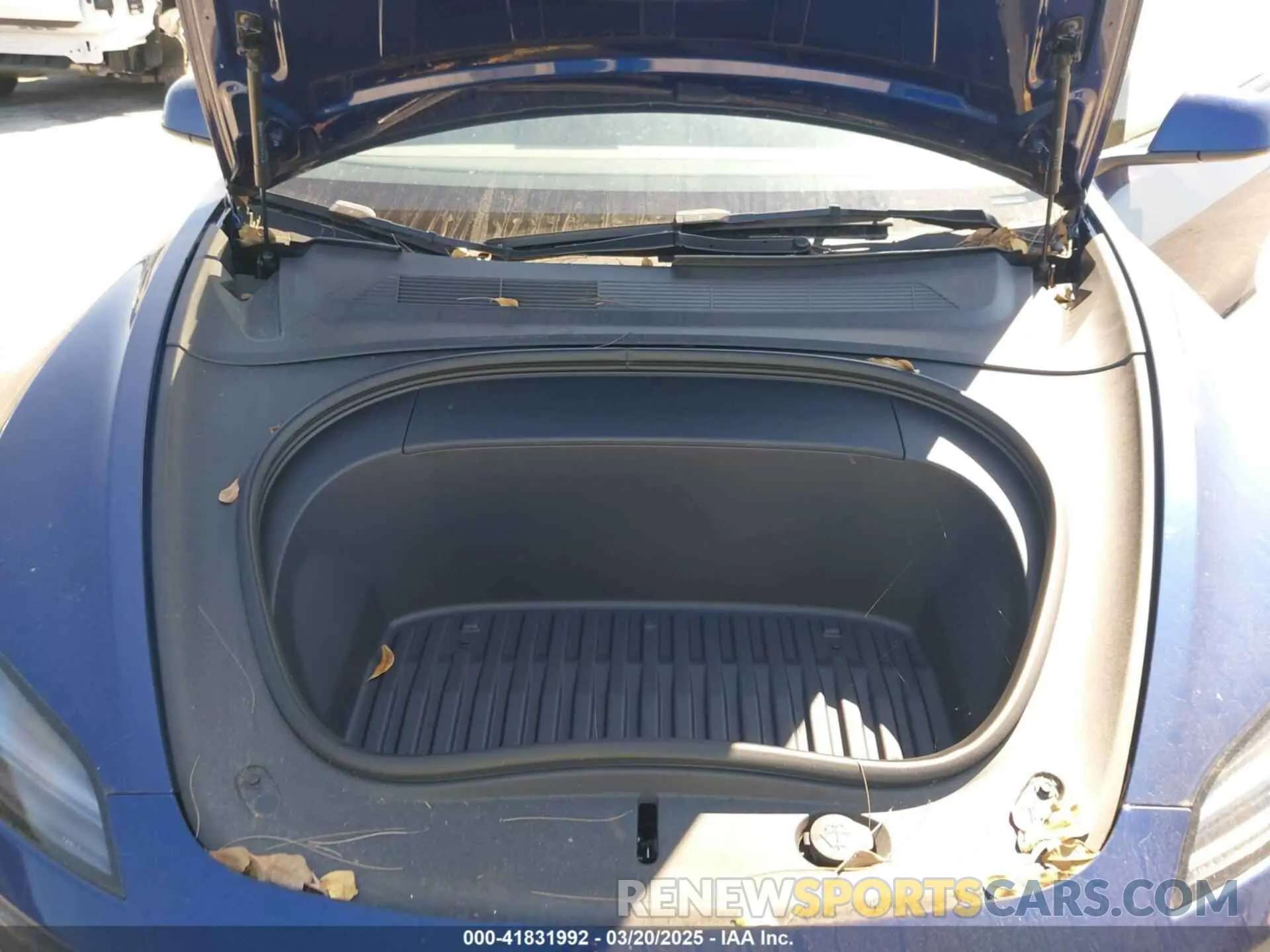 10 Photograph of a damaged car 5YJ3E1EAXRF751577 TESLA MODEL 3 2024