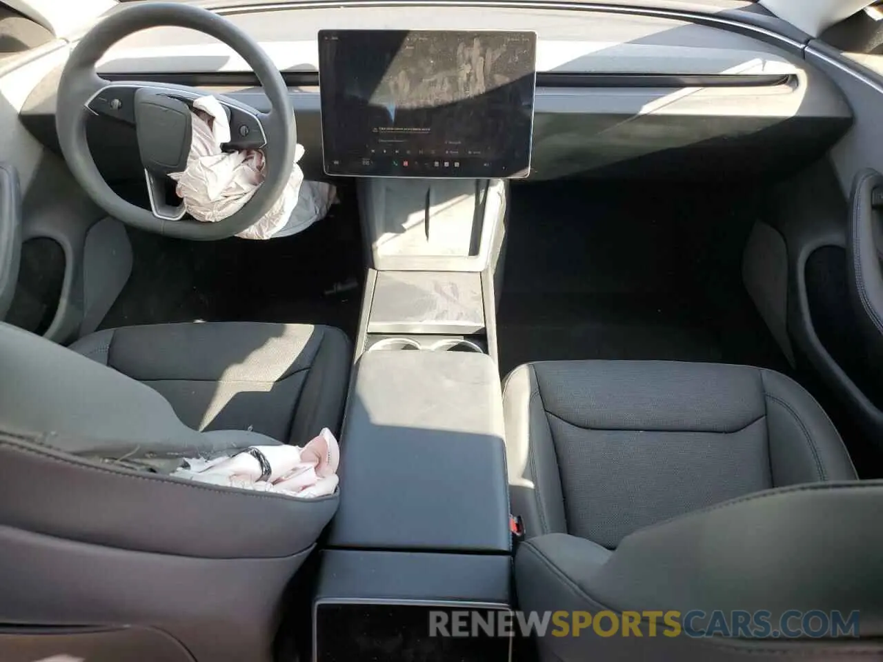 8 Photograph of a damaged car 5YJ3E1EAXRF782585 TESLA MODEL 3 2024