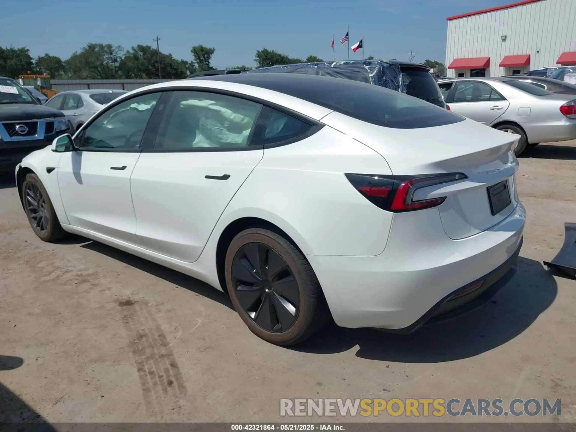 3 Фотография поврежденного автомобиля 5YJ3E1EAXRF785907 TESLA MODEL 3 2024