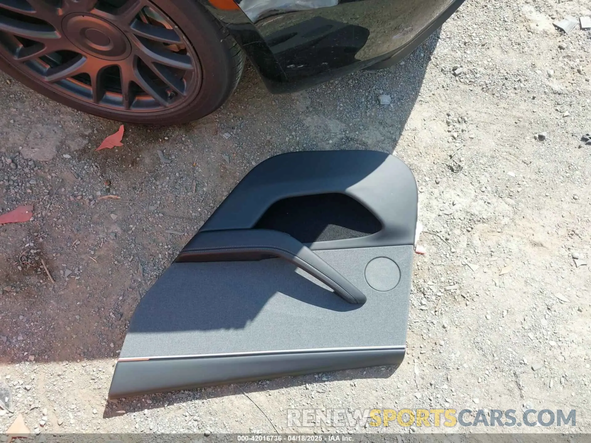 12 Photograph of a damaged car 5YJ3E1EAXRF836824 TESLA MODEL 3 2024