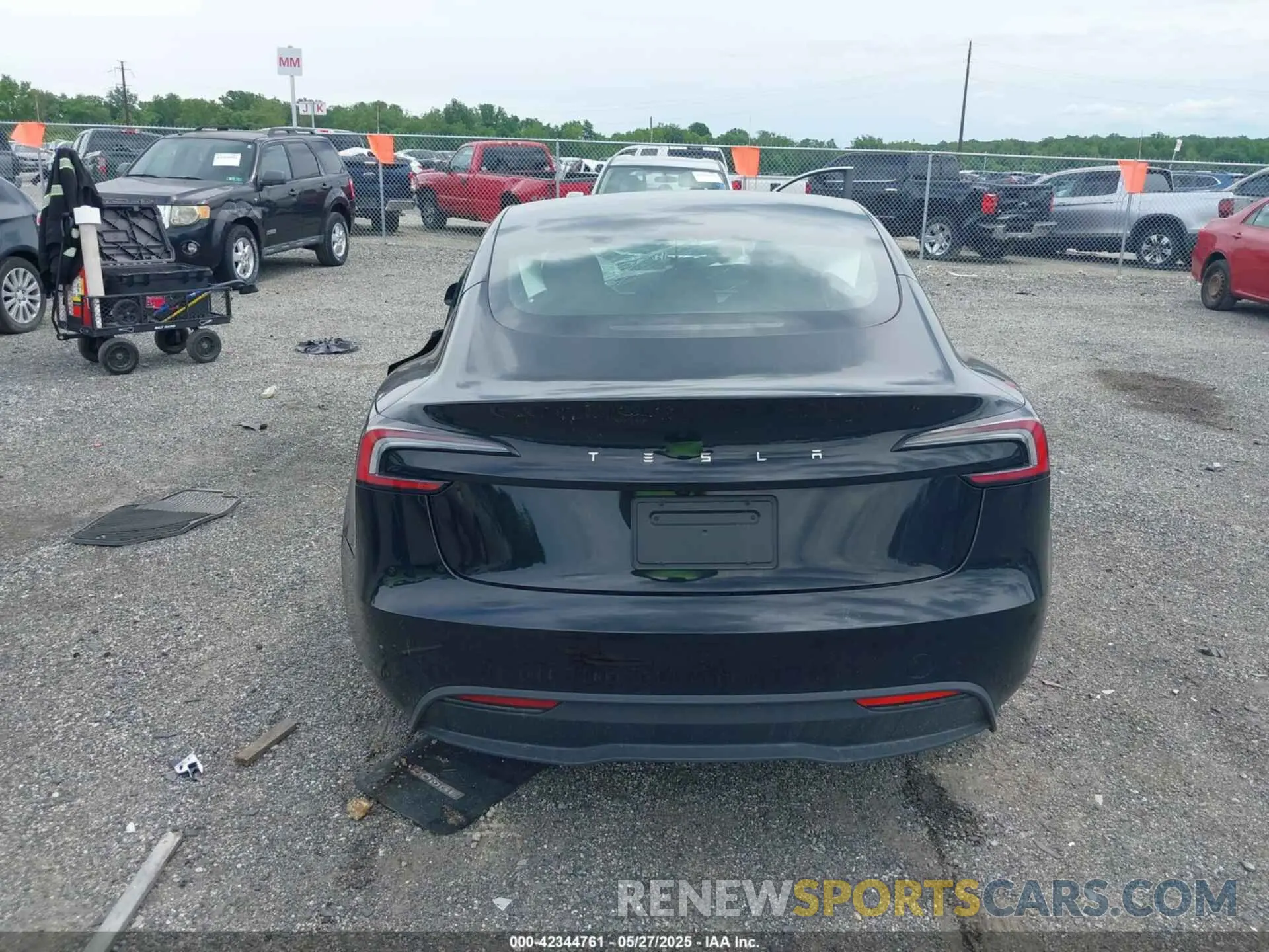 15 Photograph of a damaged car 5YJ3E1EAXRF859469 TESLA MODEL 3 2024