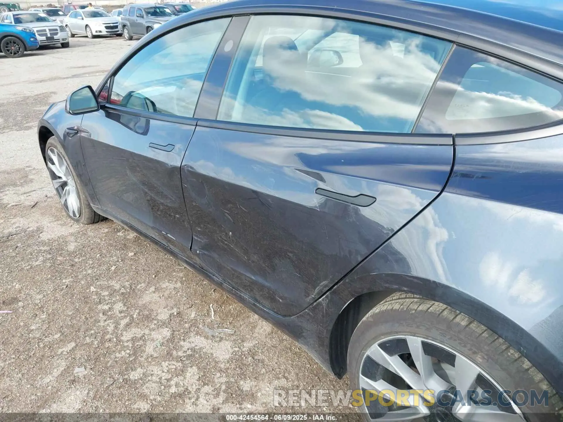 6 Photograph of a damaged car 5YJ3E1EAXRF861917 TESLA MODEL 3 2024