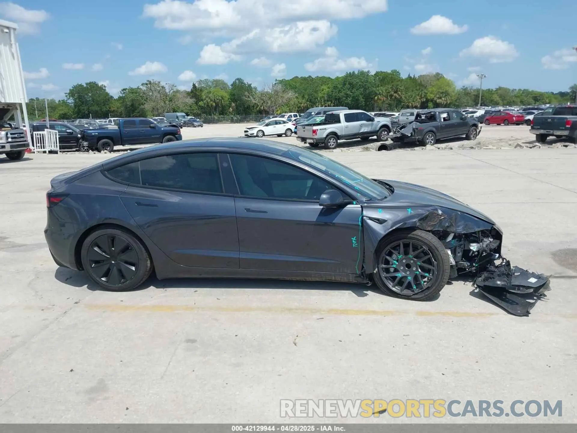 12 Photograph of a damaged car 5YJ3E1EAXRF864719 TESLA MODEL 3 2024