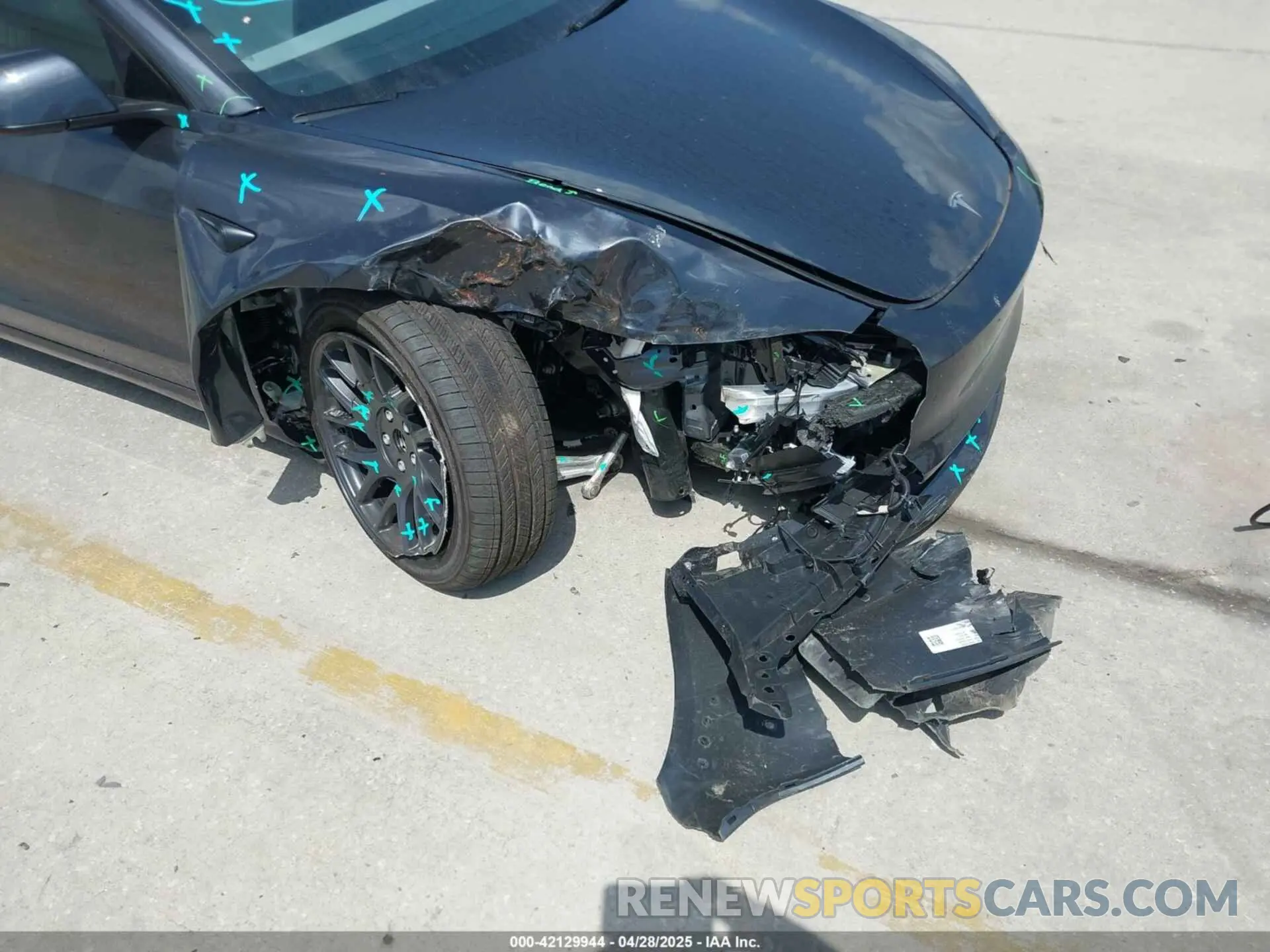 20 Photograph of a damaged car 5YJ3E1EAXRF864719 TESLA MODEL 3 2024