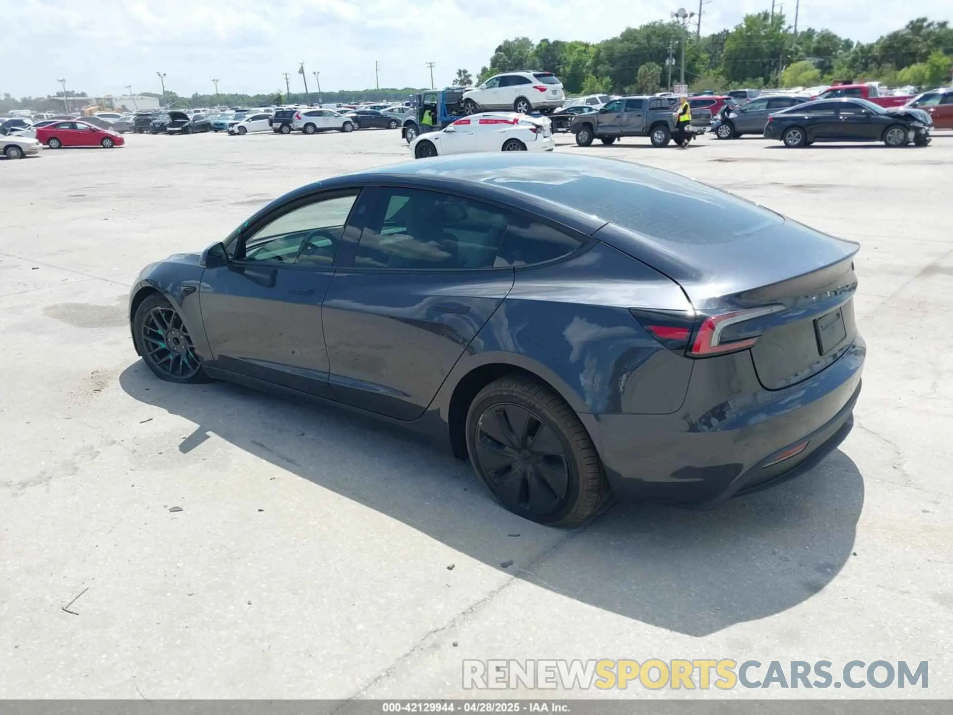 3 Photograph of a damaged car 5YJ3E1EAXRF864719 TESLA MODEL 3 2024