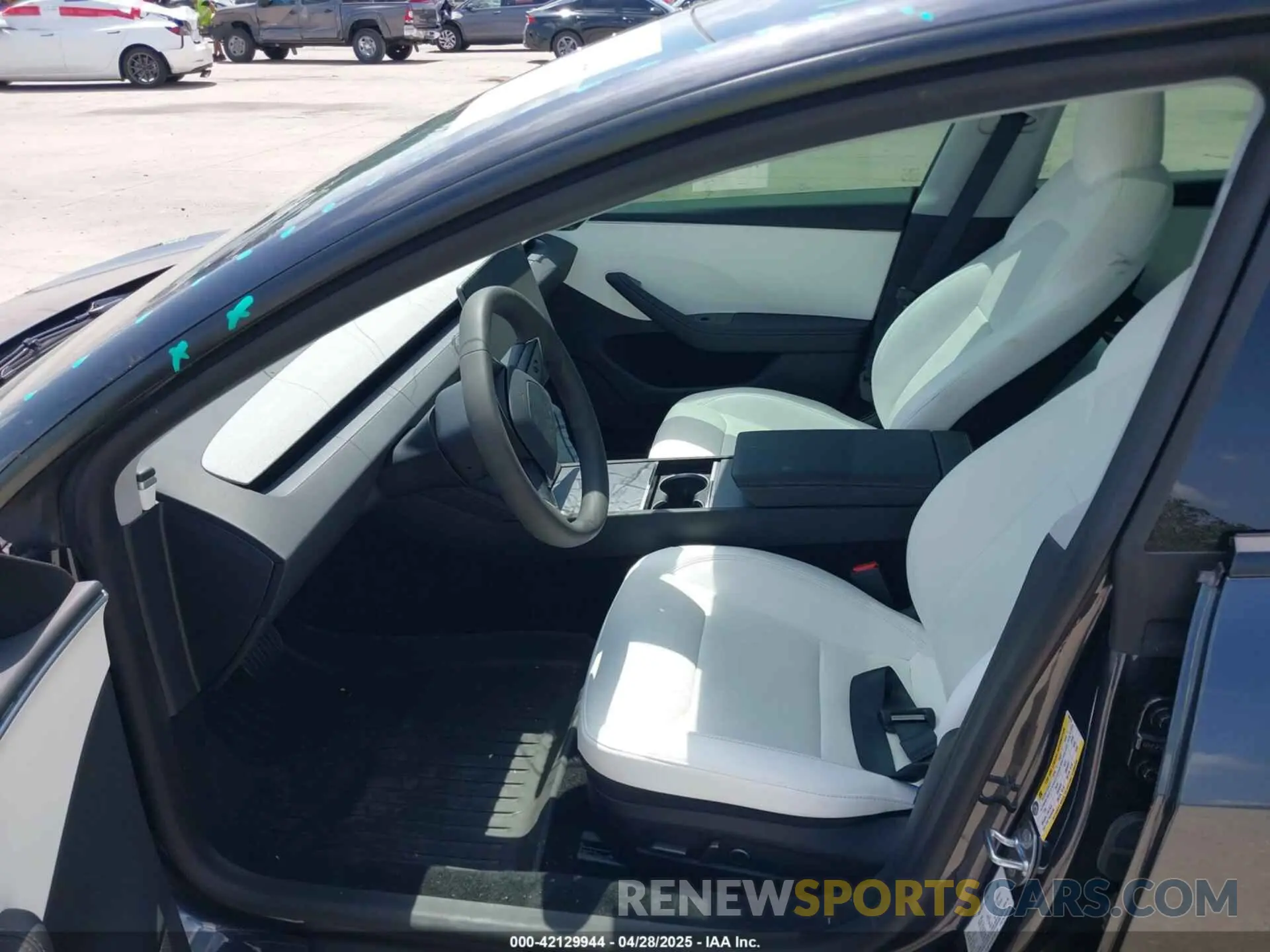 5 Photograph of a damaged car 5YJ3E1EAXRF864719 TESLA MODEL 3 2024