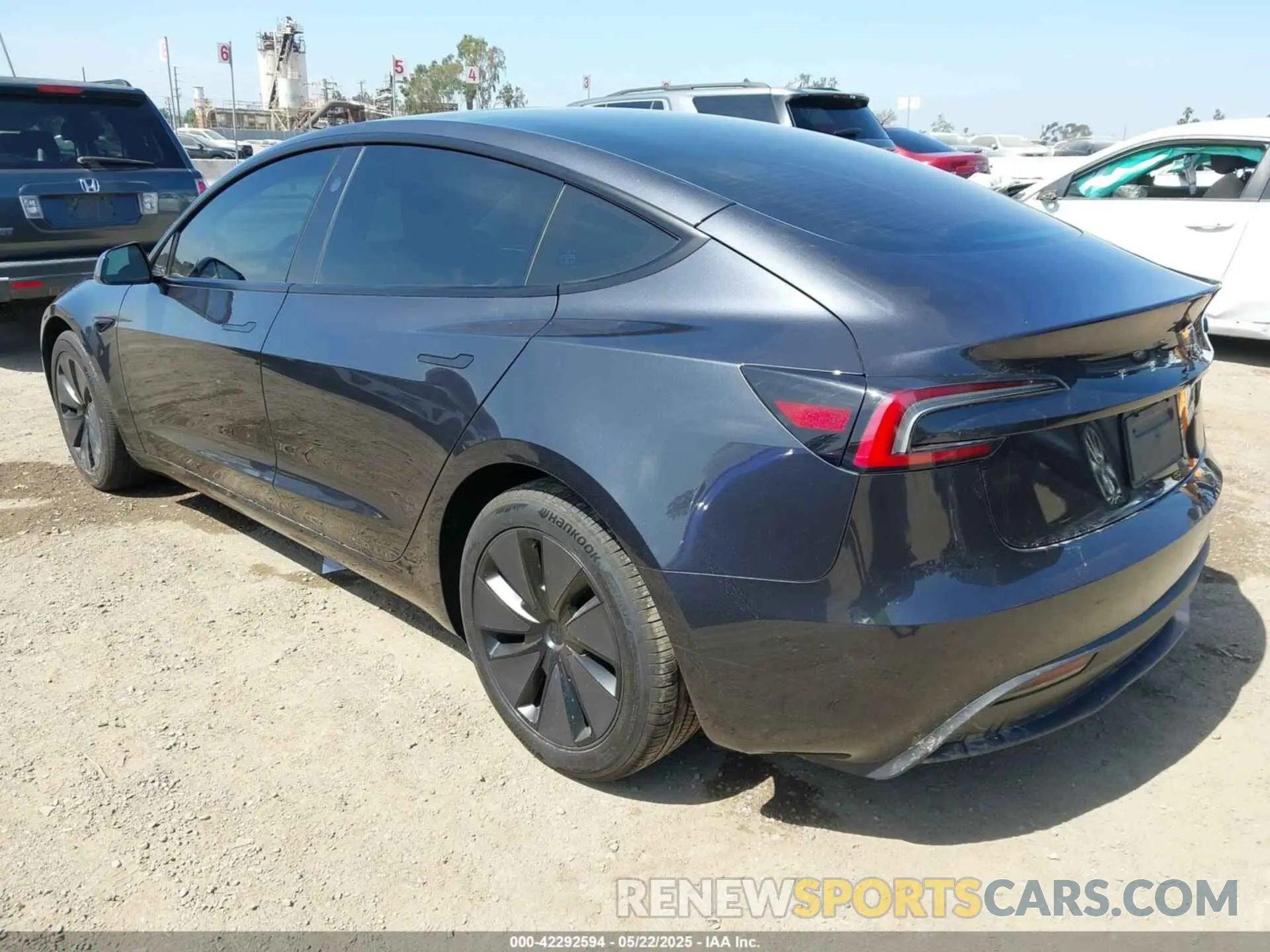 3 Фотография поврежденного автомобиля 5YJ3E1EAXRF864994 TESLA MODEL 3 2024