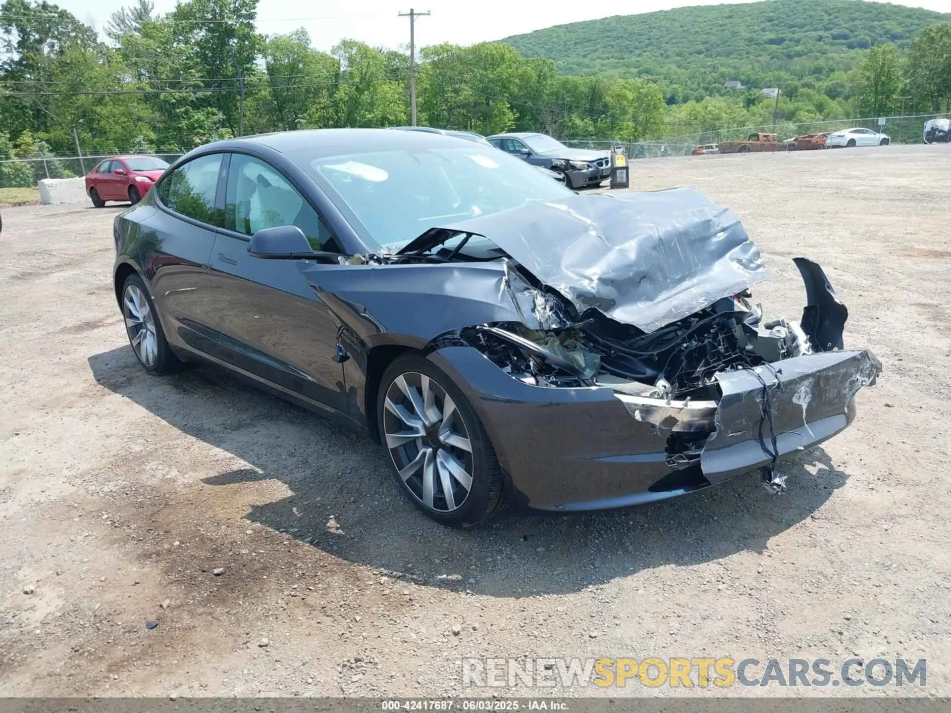 1 Photograph of a damaged car 5YJ3E1EB0RF766260 TESLA MODEL 3 2024