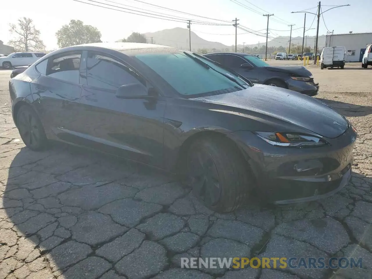 4 Фотография поврежденного автомобиля 5YJ3E1EB0RF786783 TESLA MODEL 3 2024