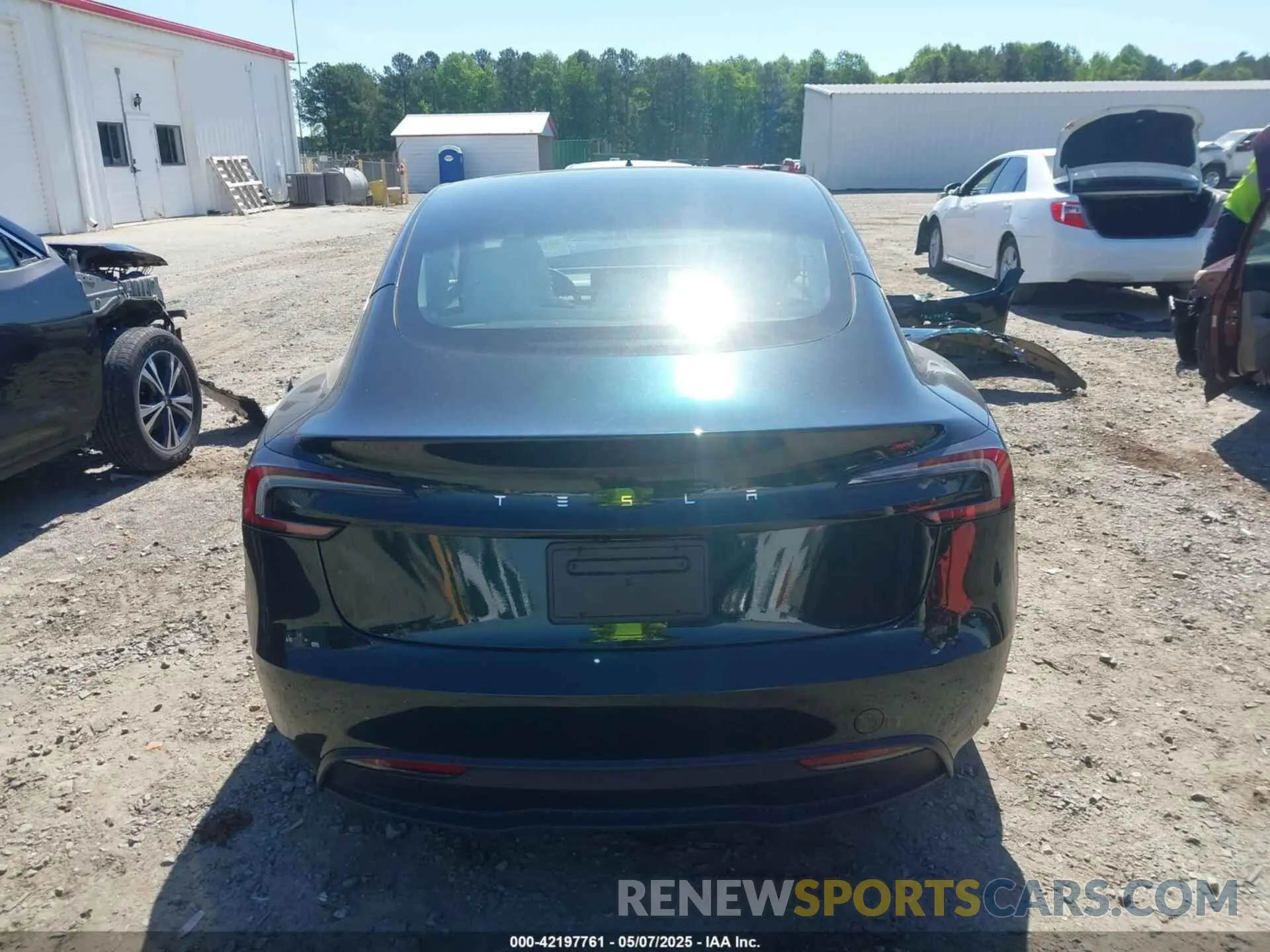 17 Photograph of a damaged car 5YJ3E1EB0RF808605 TESLA MODEL 3 2024