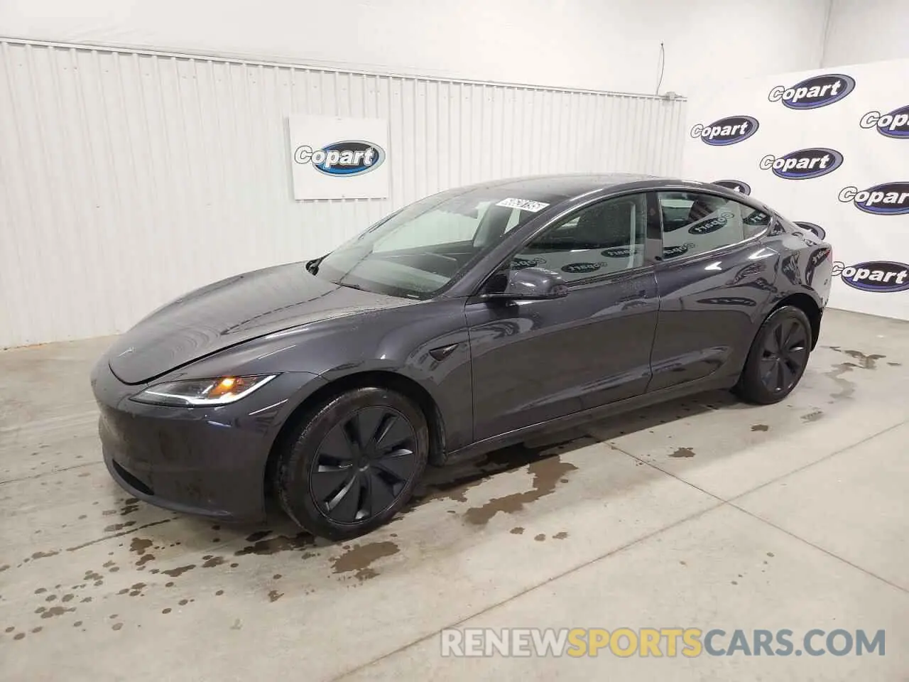 1 Фотография поврежденного автомобиля 5YJ3E1EB0RF844200 TESLA MODEL 3 2024