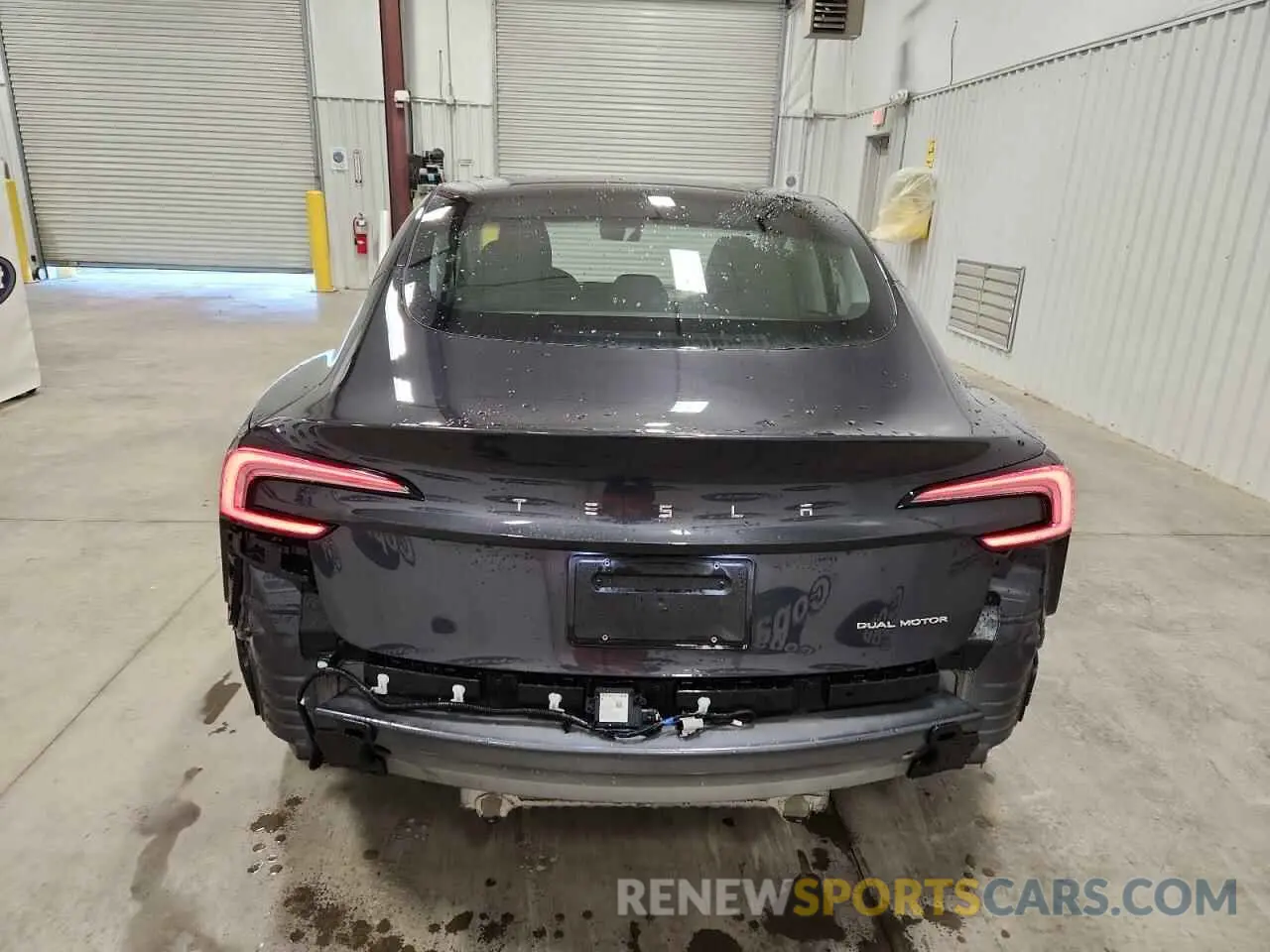 6 Фотография поврежденного автомобиля 5YJ3E1EB0RF844200 TESLA MODEL 3 2024