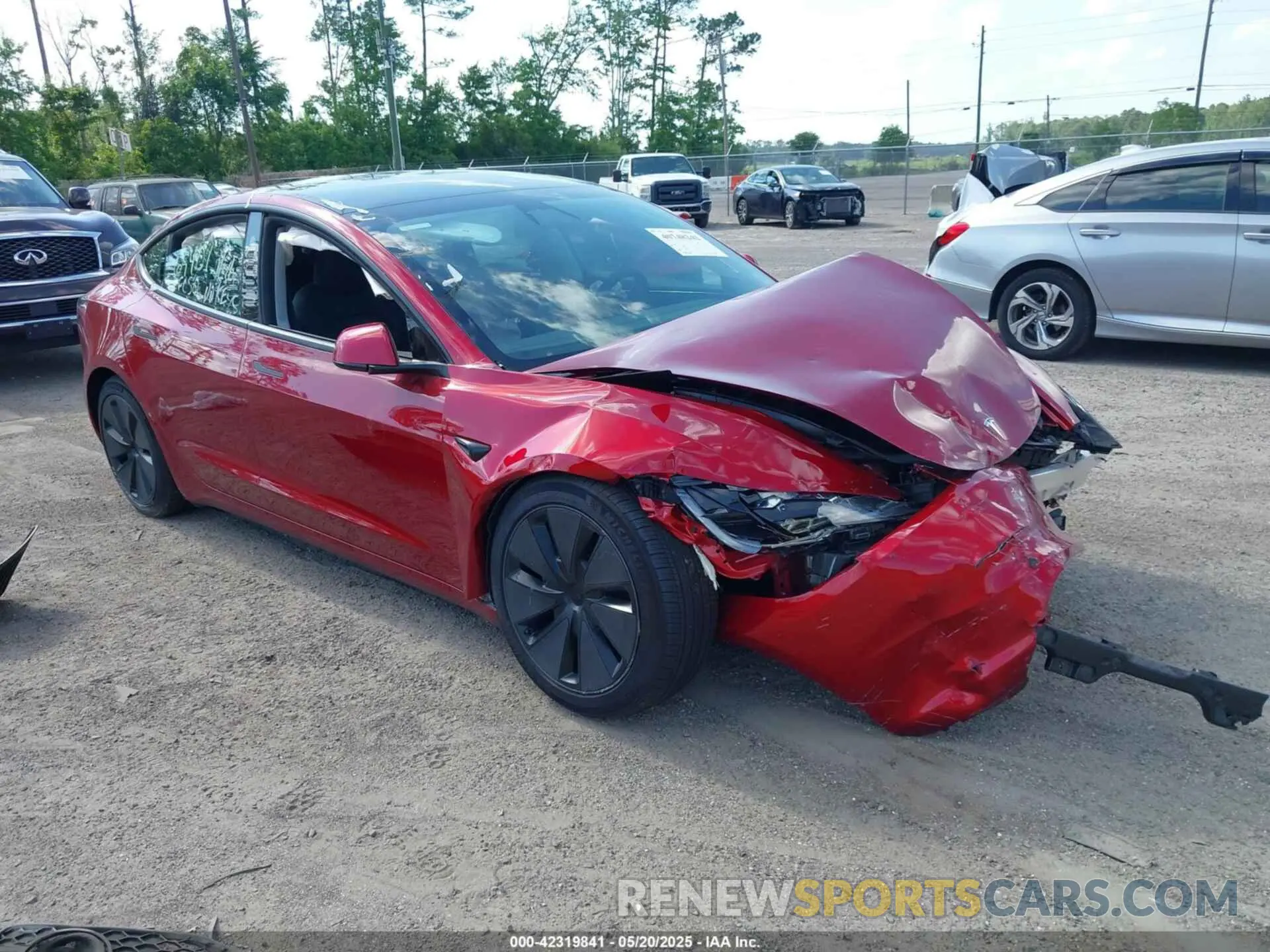 1 Фотография поврежденного автомобиля 5YJ3E1EB1RF768695 TESLA MODEL 3 2024