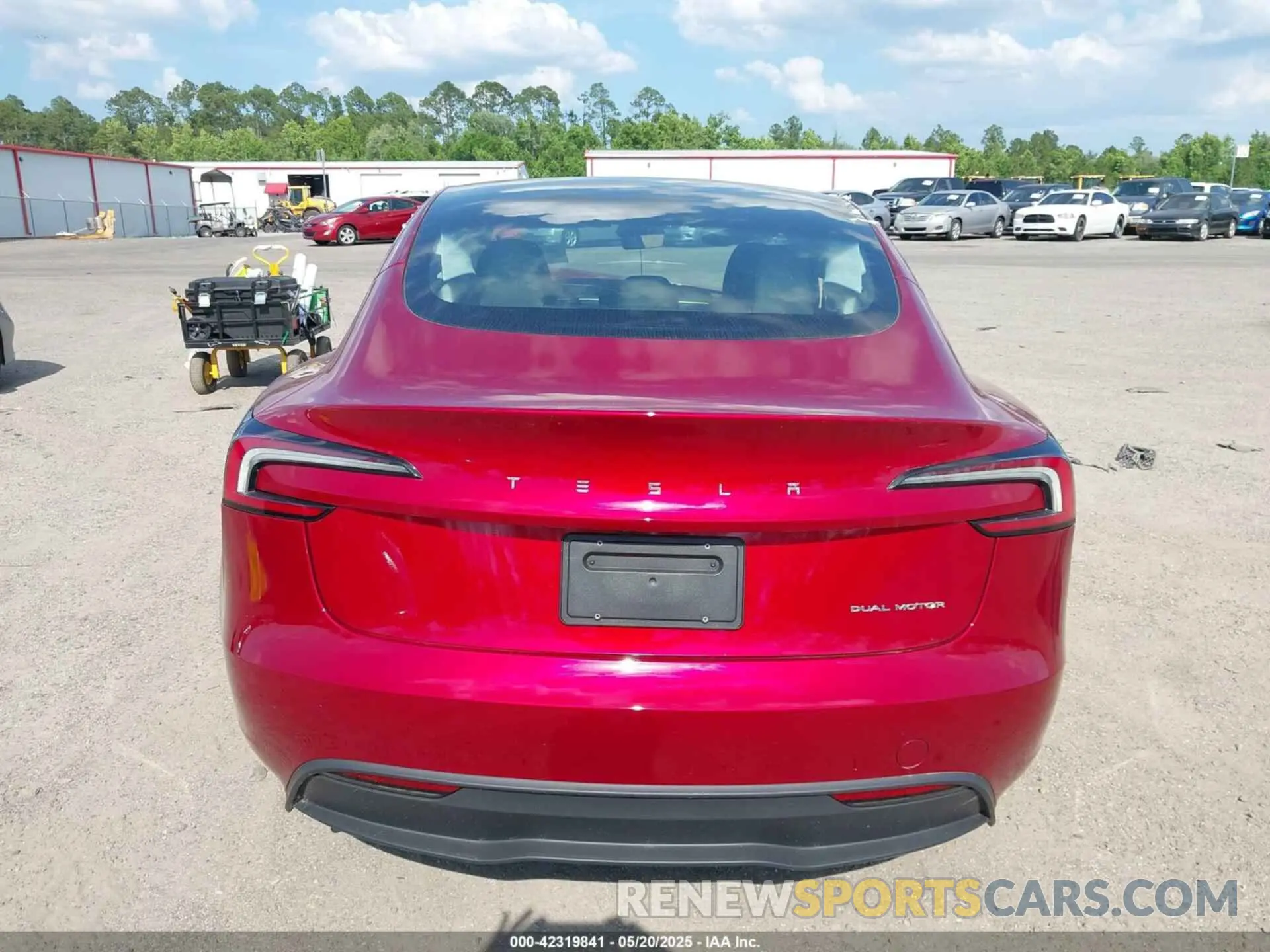 16 Фотография поврежденного автомобиля 5YJ3E1EB1RF768695 TESLA MODEL 3 2024