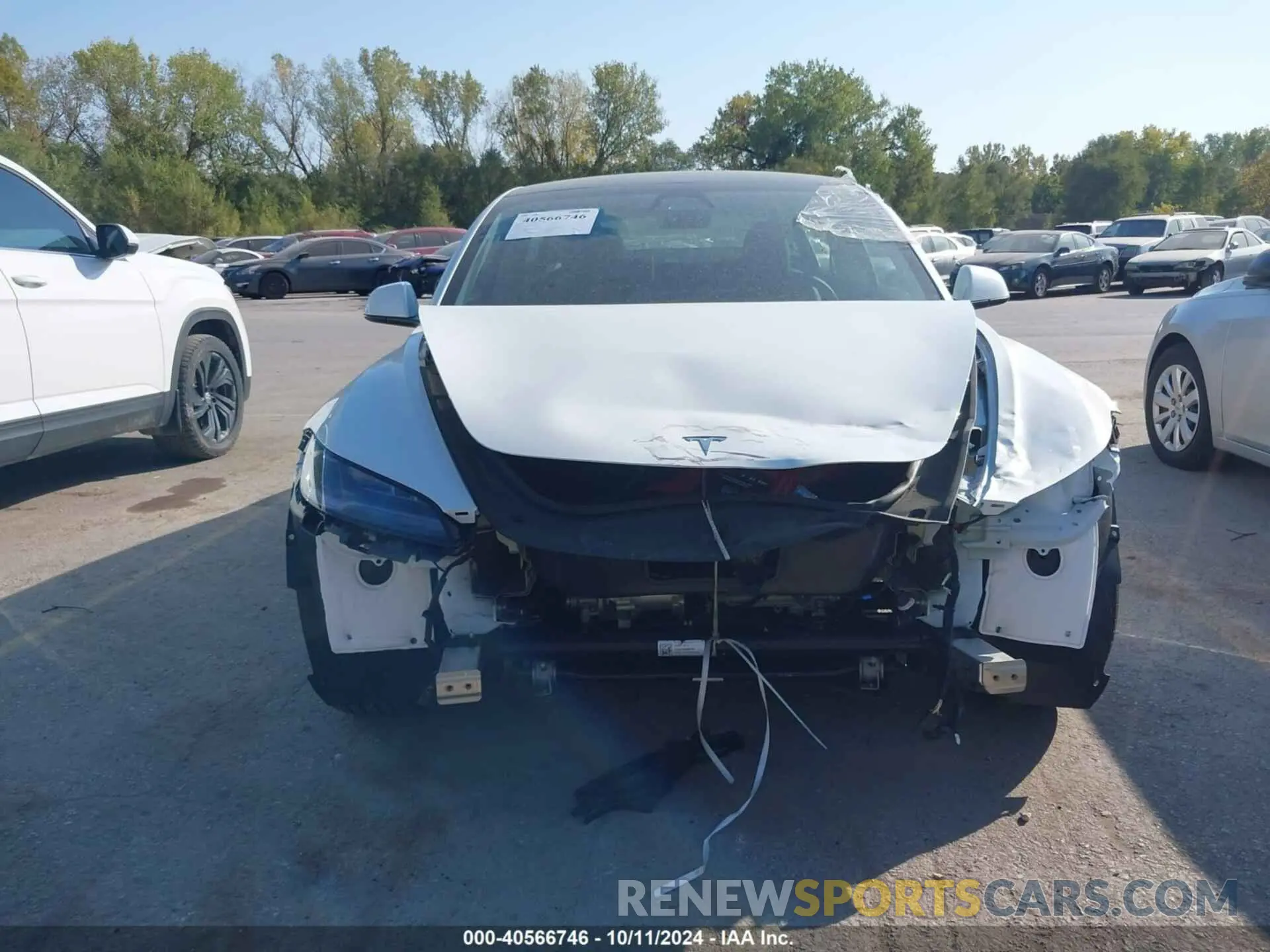 12 Фотография поврежденного автомобиля 5YJ3E1EB1RF792558 TESLA MODEL 3 2024
