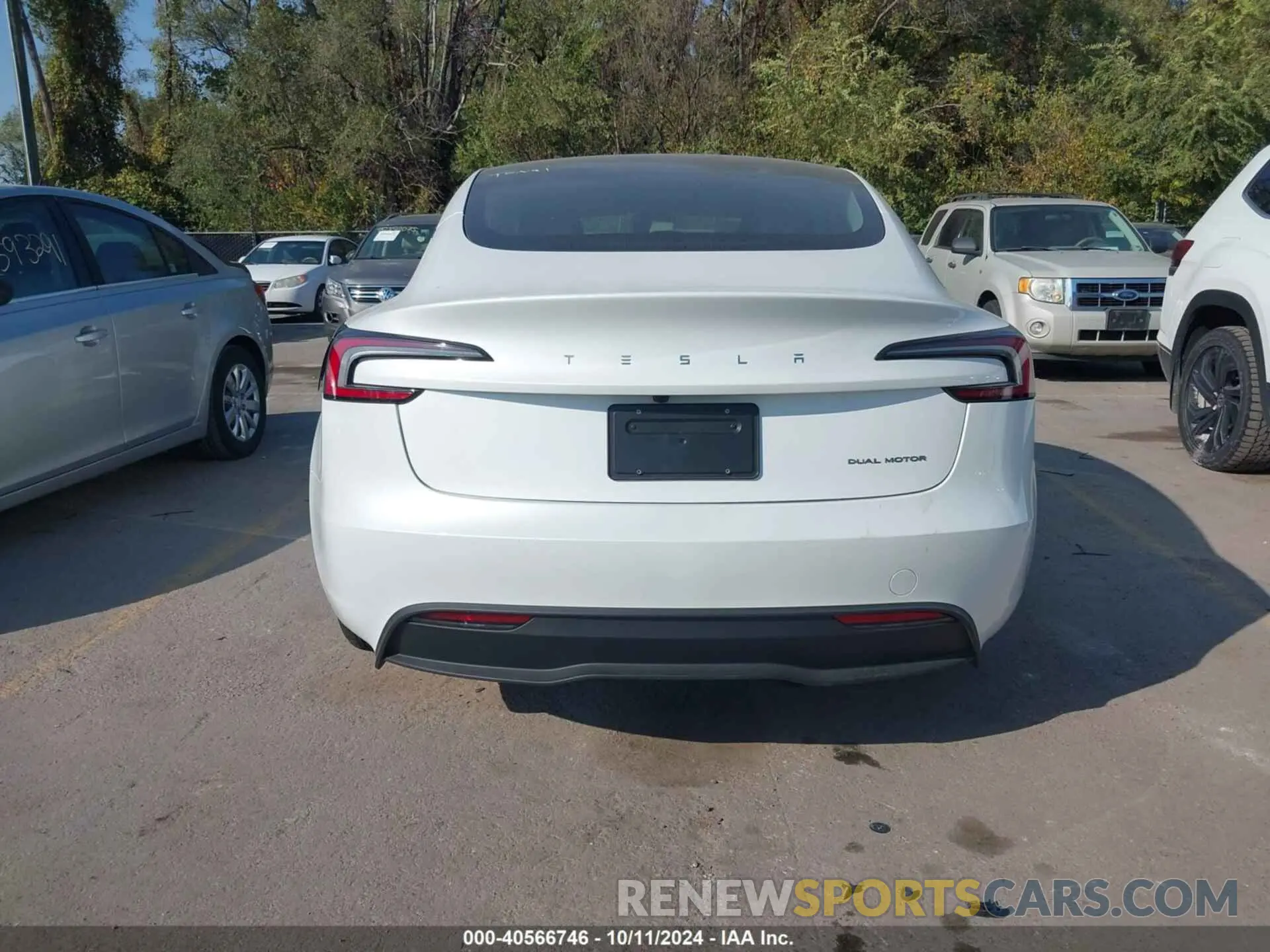 16 Фотография поврежденного автомобиля 5YJ3E1EB1RF792558 TESLA MODEL 3 2024