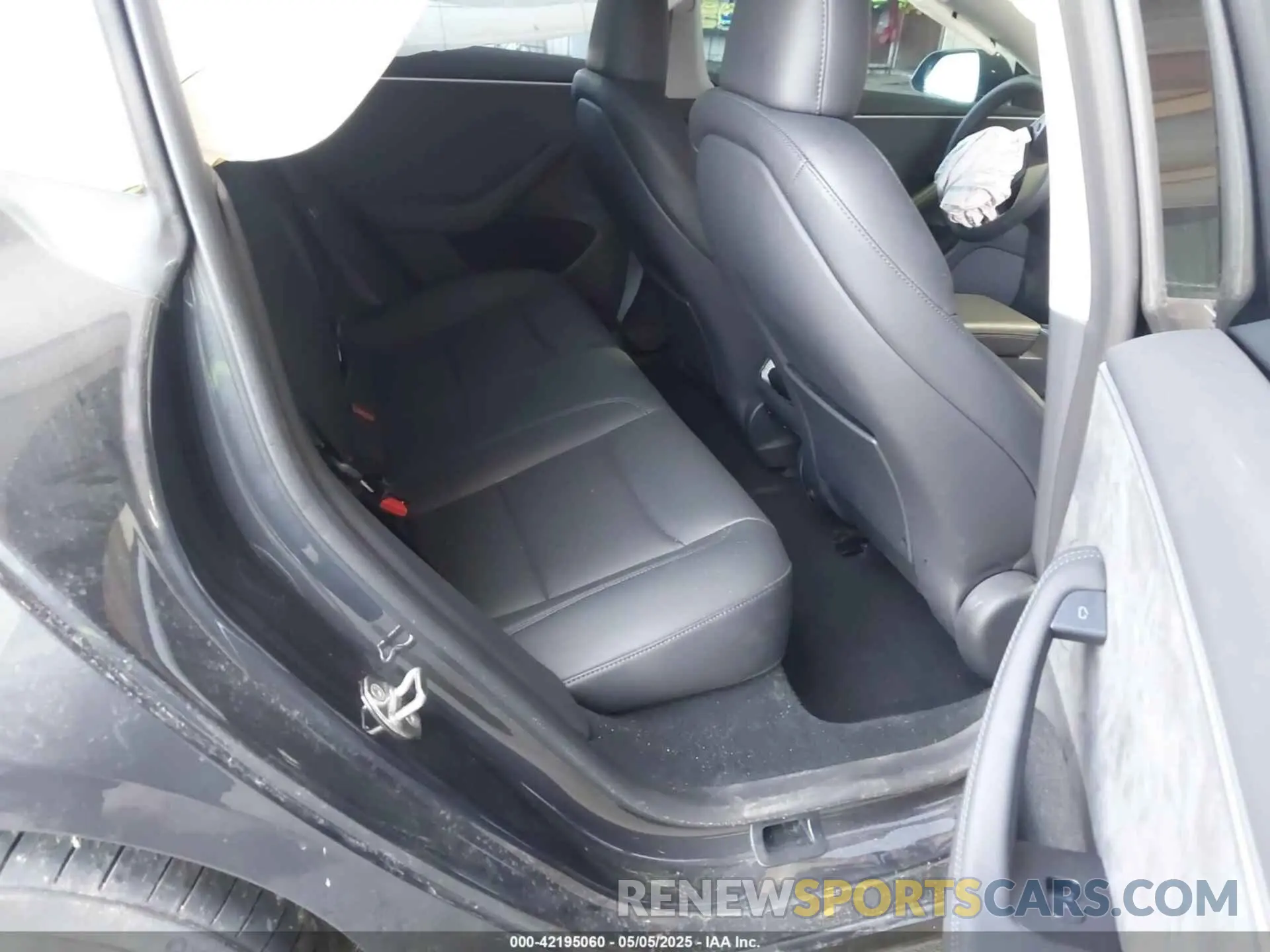 8 Фотография поврежденного автомобиля 5YJ3E1EB1RF816244 TESLA MODEL 3 2024