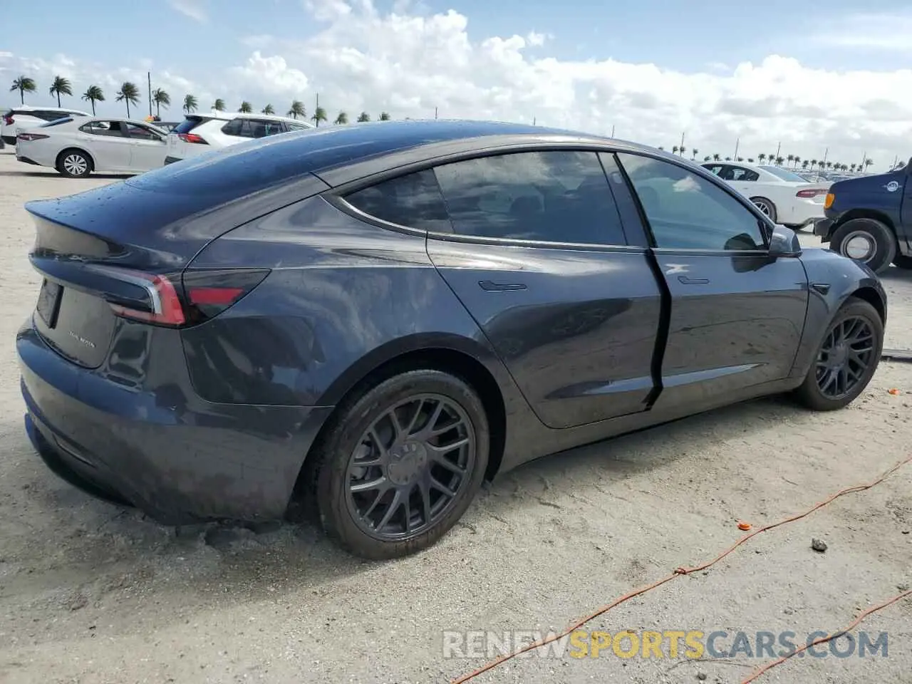 3 Фотография поврежденного автомобиля 5YJ3E1EB2RF722552 TESLA MODEL 3 2024