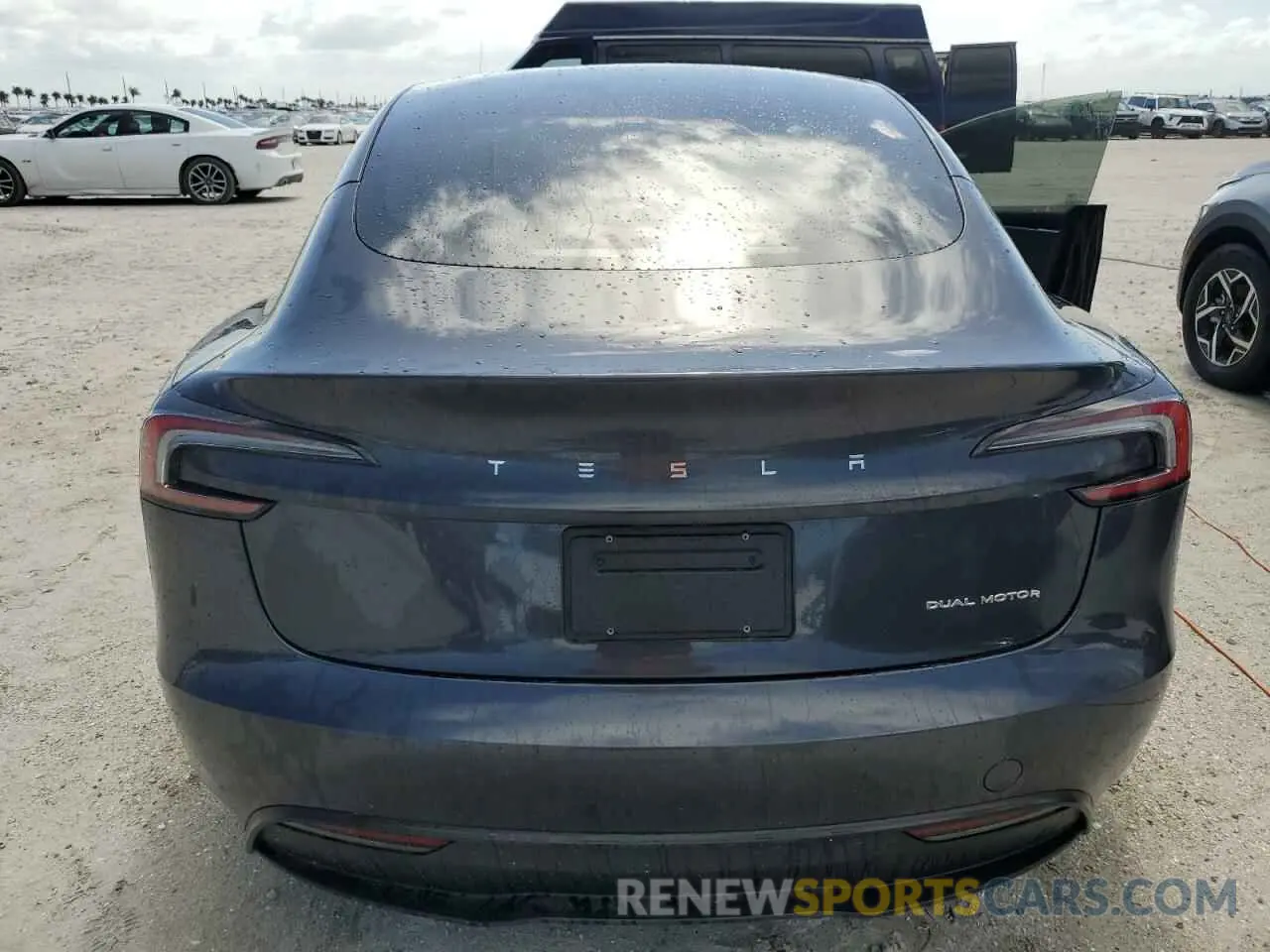 6 Фотография поврежденного автомобиля 5YJ3E1EB2RF722552 TESLA MODEL 3 2024