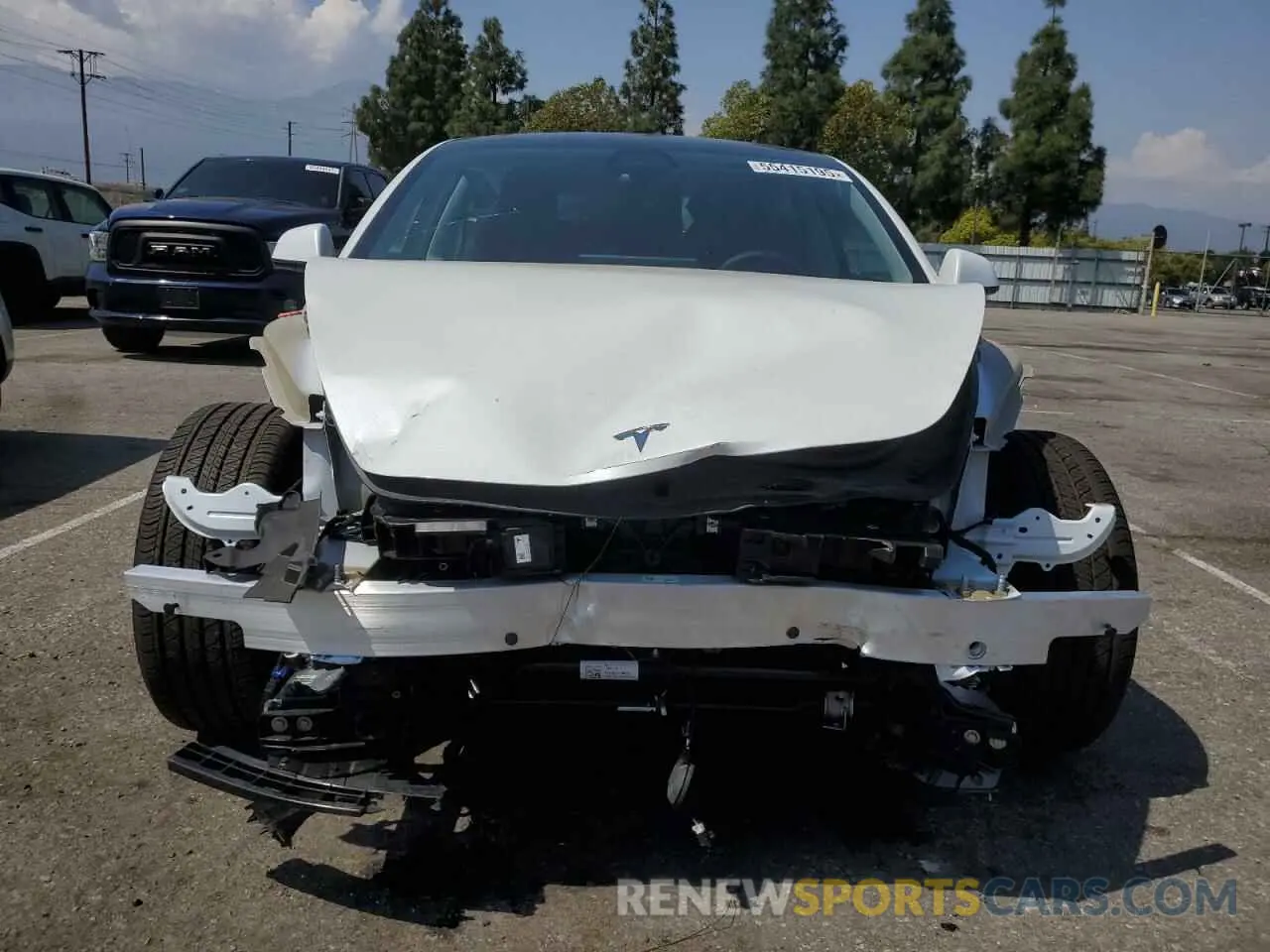 5 Photograph of a damaged car 5YJ3E1EB2RF732711 TESLA MODEL 3 2024