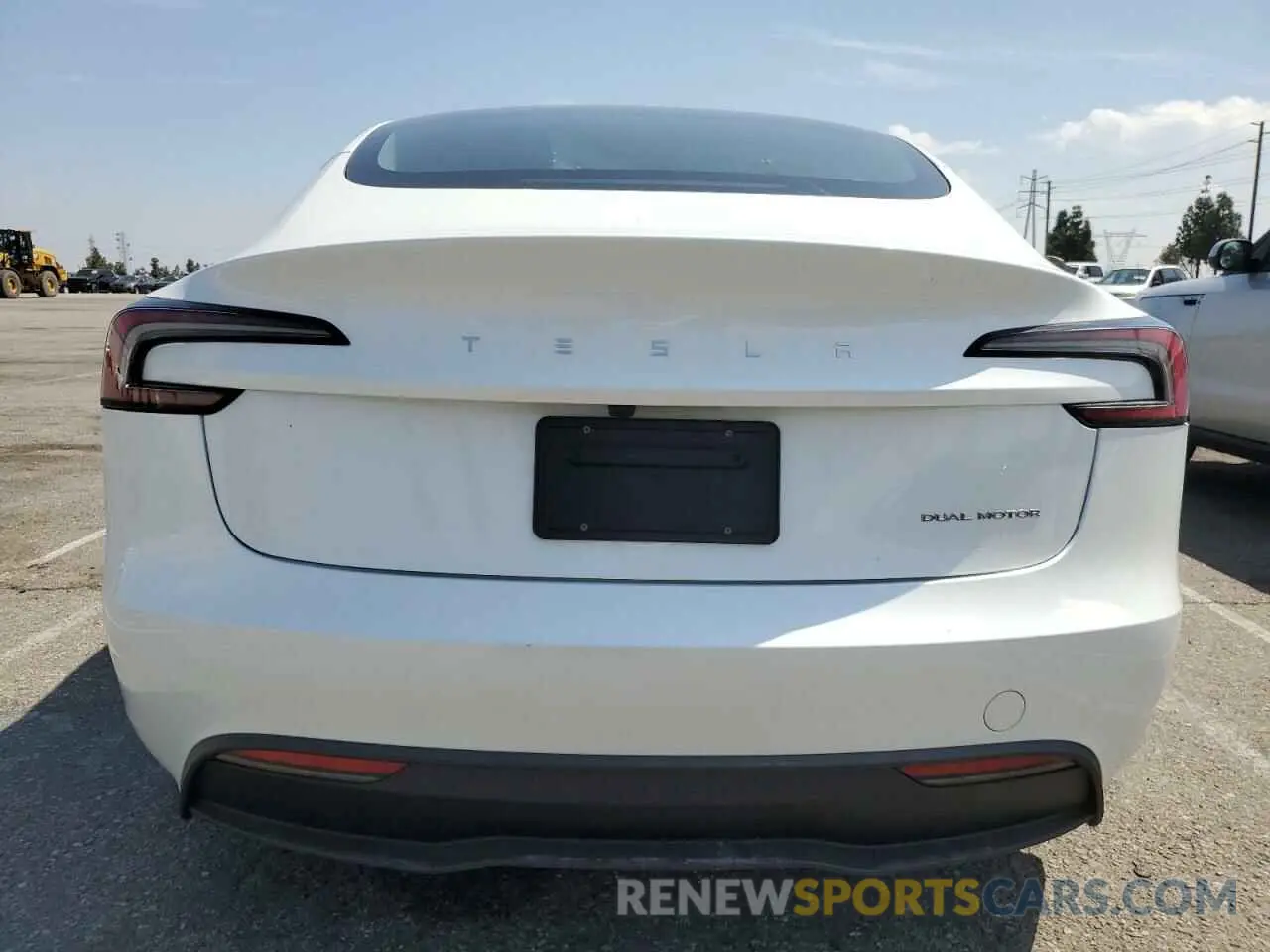 6 Photograph of a damaged car 5YJ3E1EB2RF732711 TESLA MODEL 3 2024