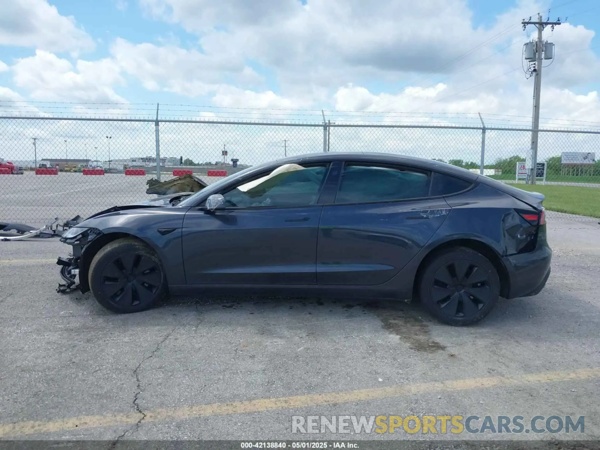 14 Фотография поврежденного автомобиля 5YJ3E1EB2RF740887 TESLA MODEL 3 2024