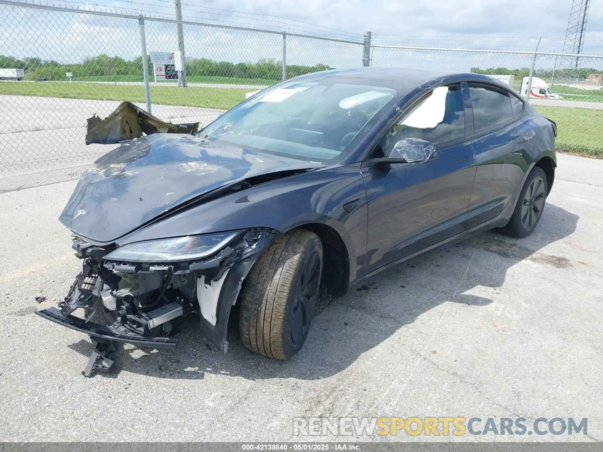 2 Фотография поврежденного автомобиля 5YJ3E1EB2RF740887 TESLA MODEL 3 2024