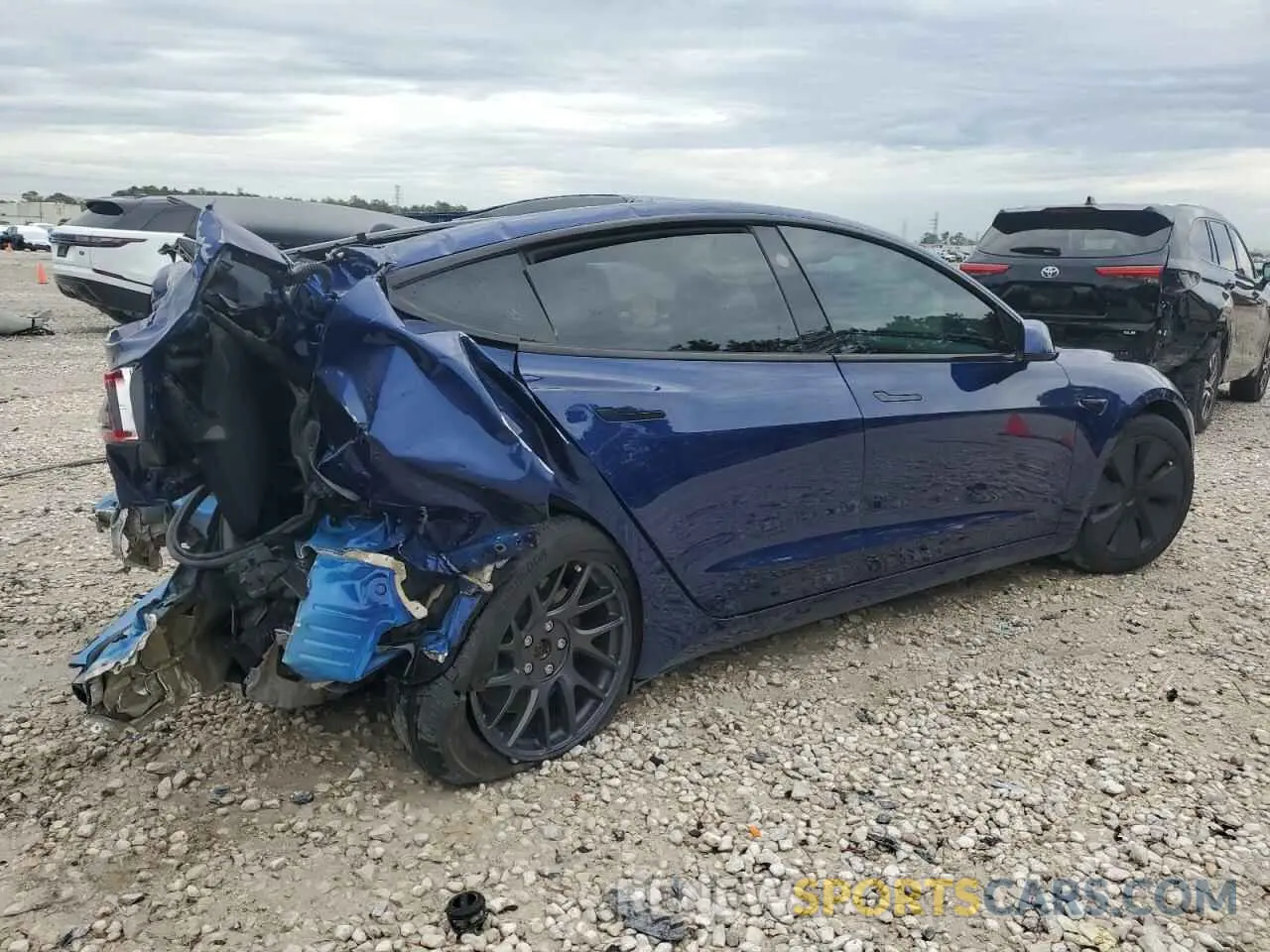 3 Фотография поврежденного автомобиля 5YJ3E1EB2RF788440 TESLA MODEL 3 2024