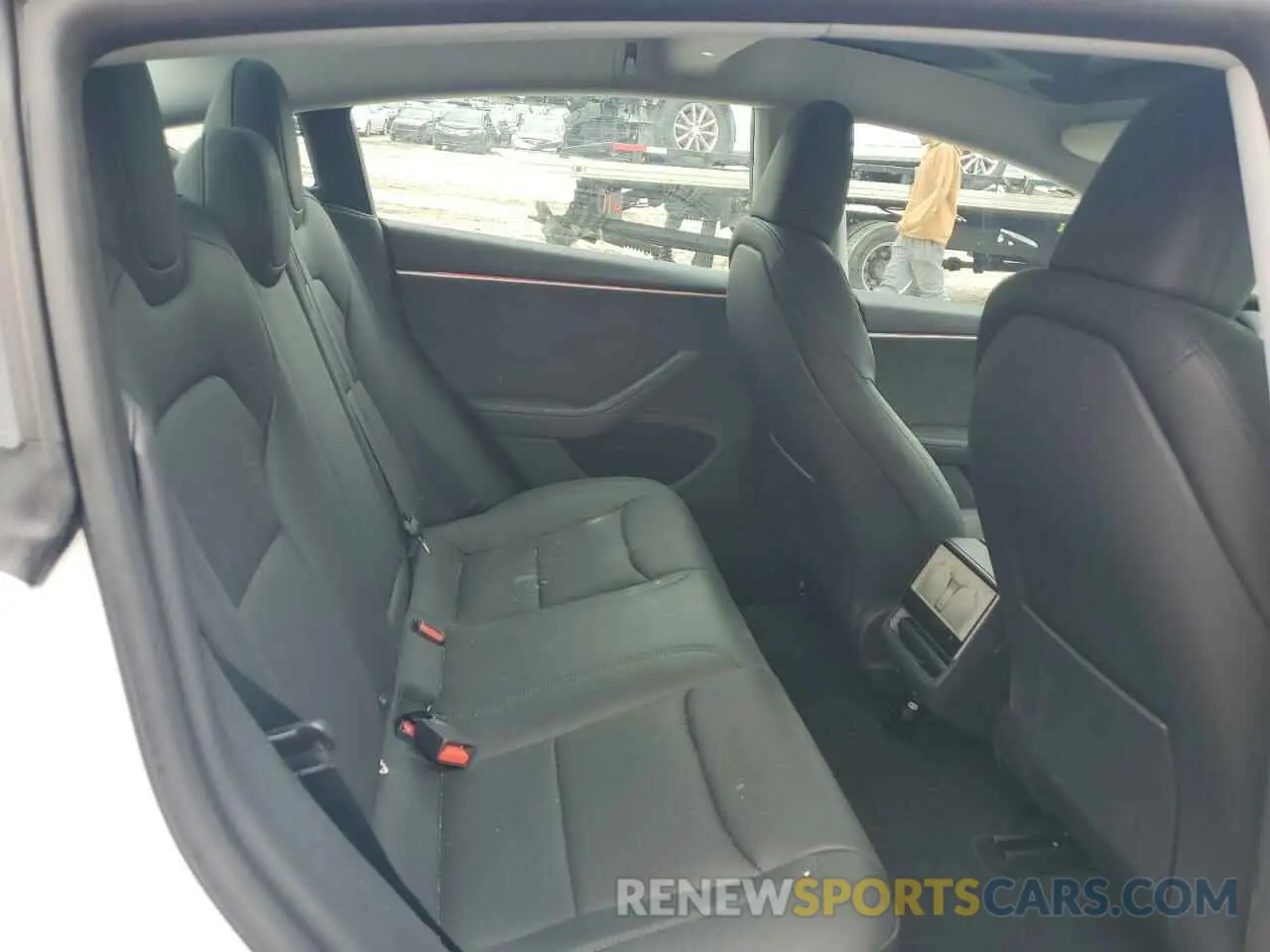 10 Photograph of a damaged car 5YJ3E1EB2RF797302 TESLA MODEL 3 2024
