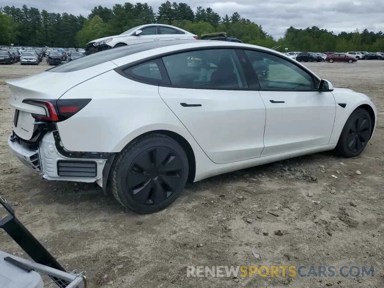 3 Photograph of a damaged car 5YJ3E1EB2RF797302 TESLA MODEL 3 2024