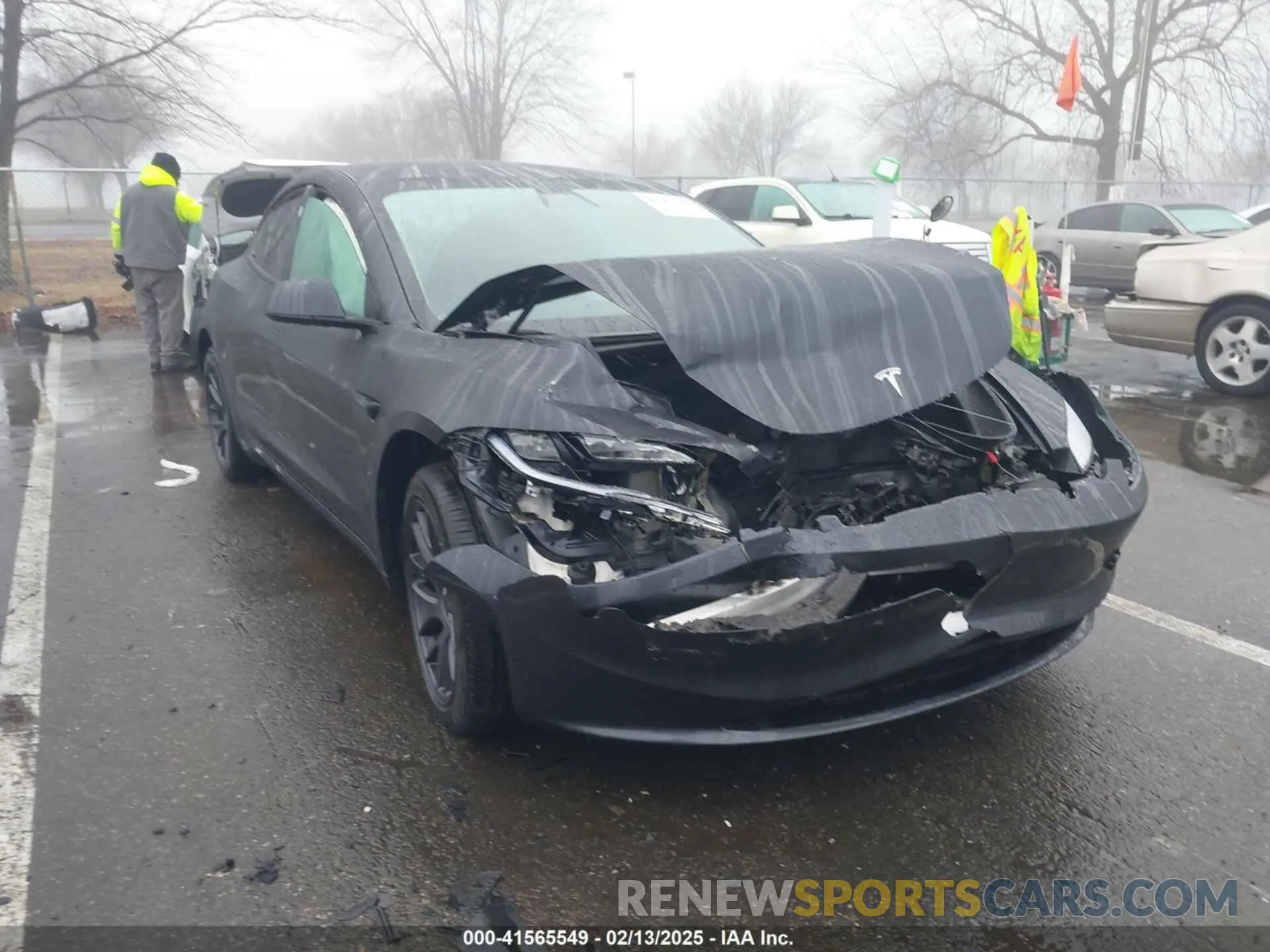 1 Photograph of a damaged car 5YJ3E1EB2RF815376 TESLA MODEL 3 2024