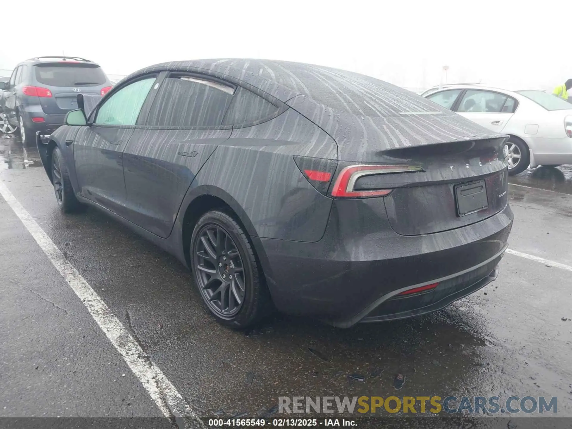 3 Photograph of a damaged car 5YJ3E1EB2RF815376 TESLA MODEL 3 2024