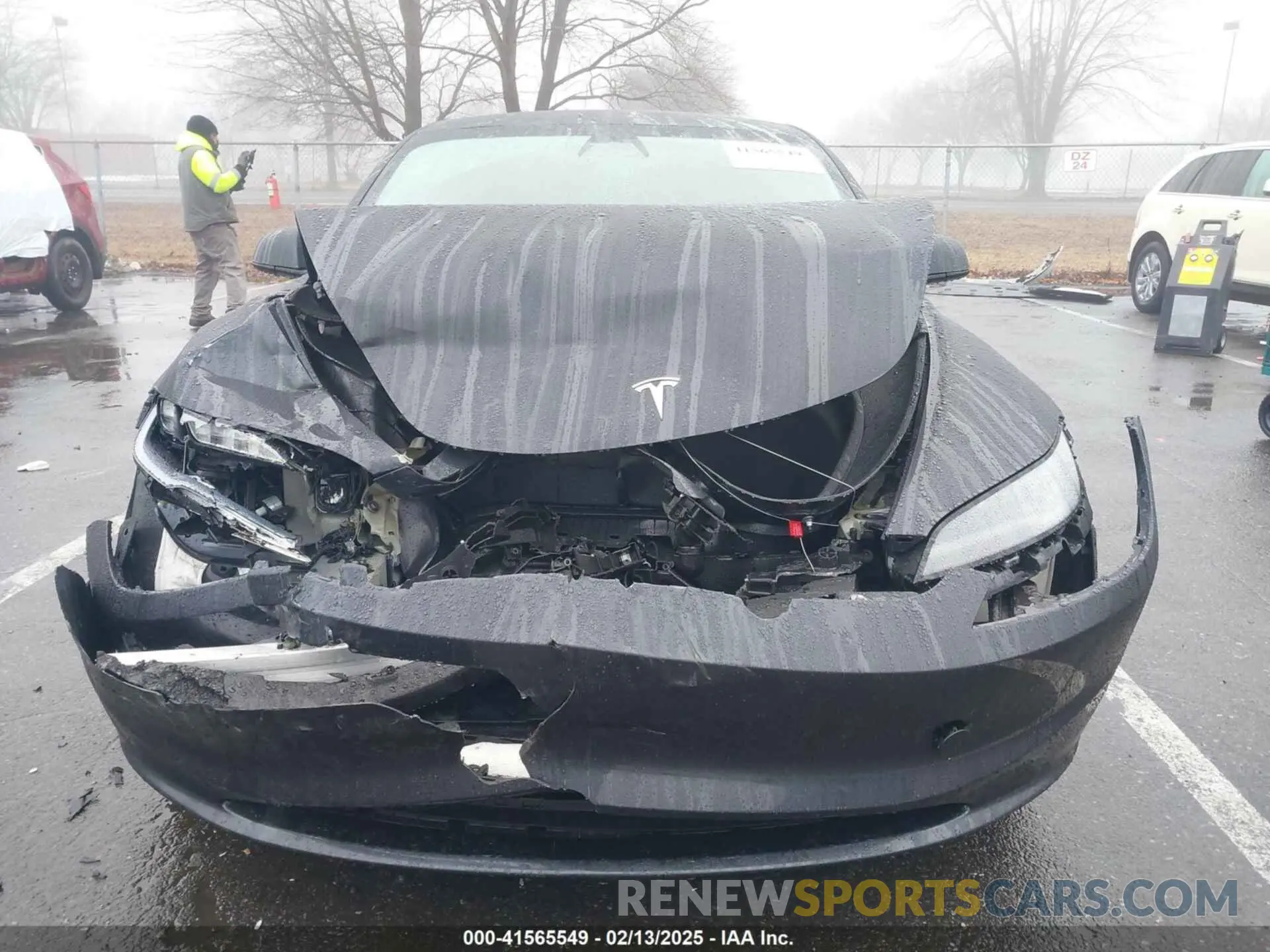 6 Photograph of a damaged car 5YJ3E1EB2RF815376 TESLA MODEL 3 2024