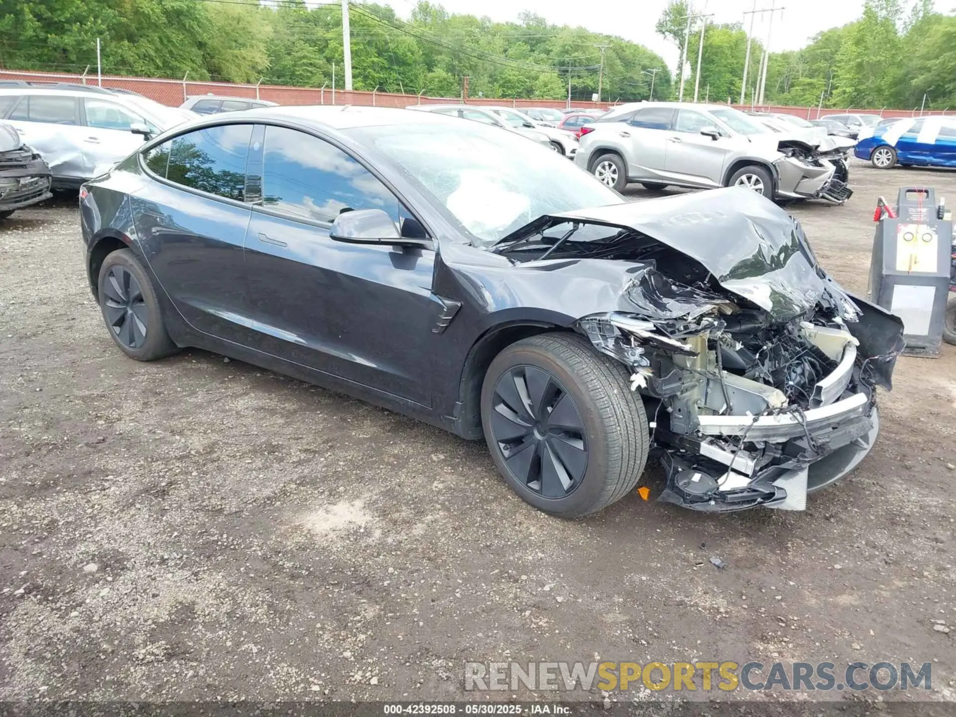 1 Photograph of a damaged car 5YJ3E1EB3RF729817 TESLA MODEL 3 2024