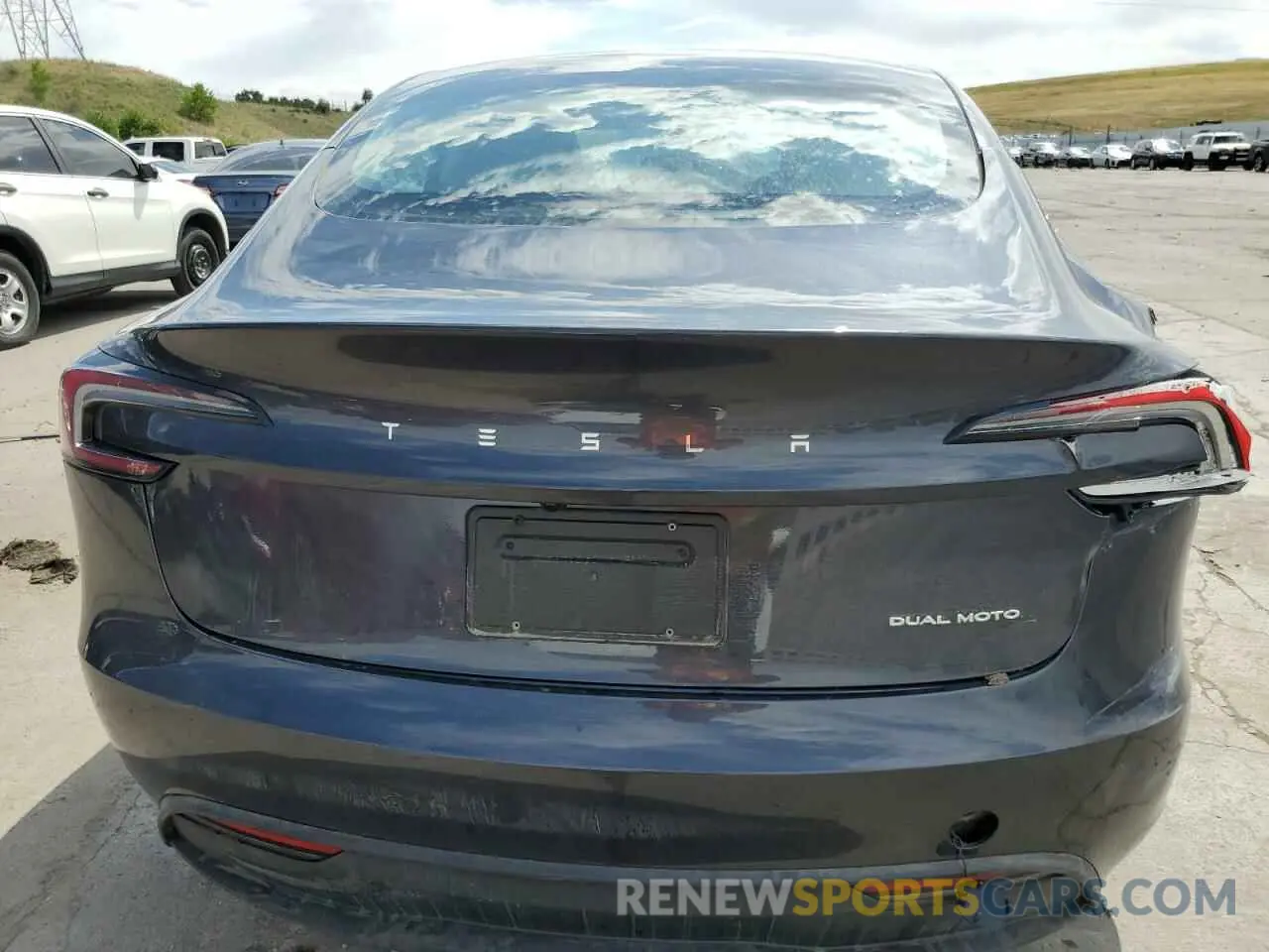 6 Фотография поврежденного автомобиля 5YJ3E1EB3RF758668 TESLA MODEL 3 2024