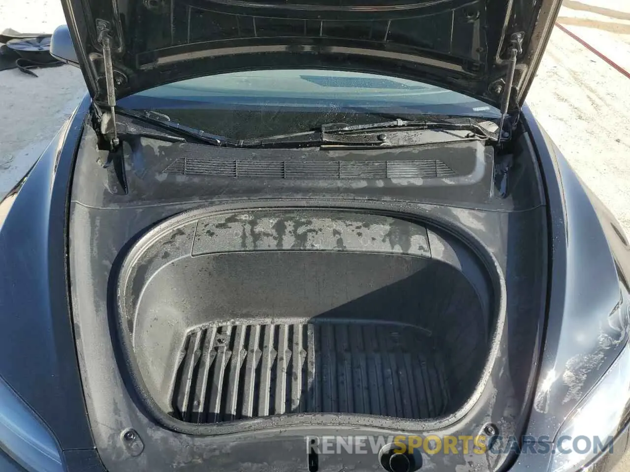 11 Photograph of a damaged car 5YJ3E1EB3RF766303 TESLA MODEL 3 2024