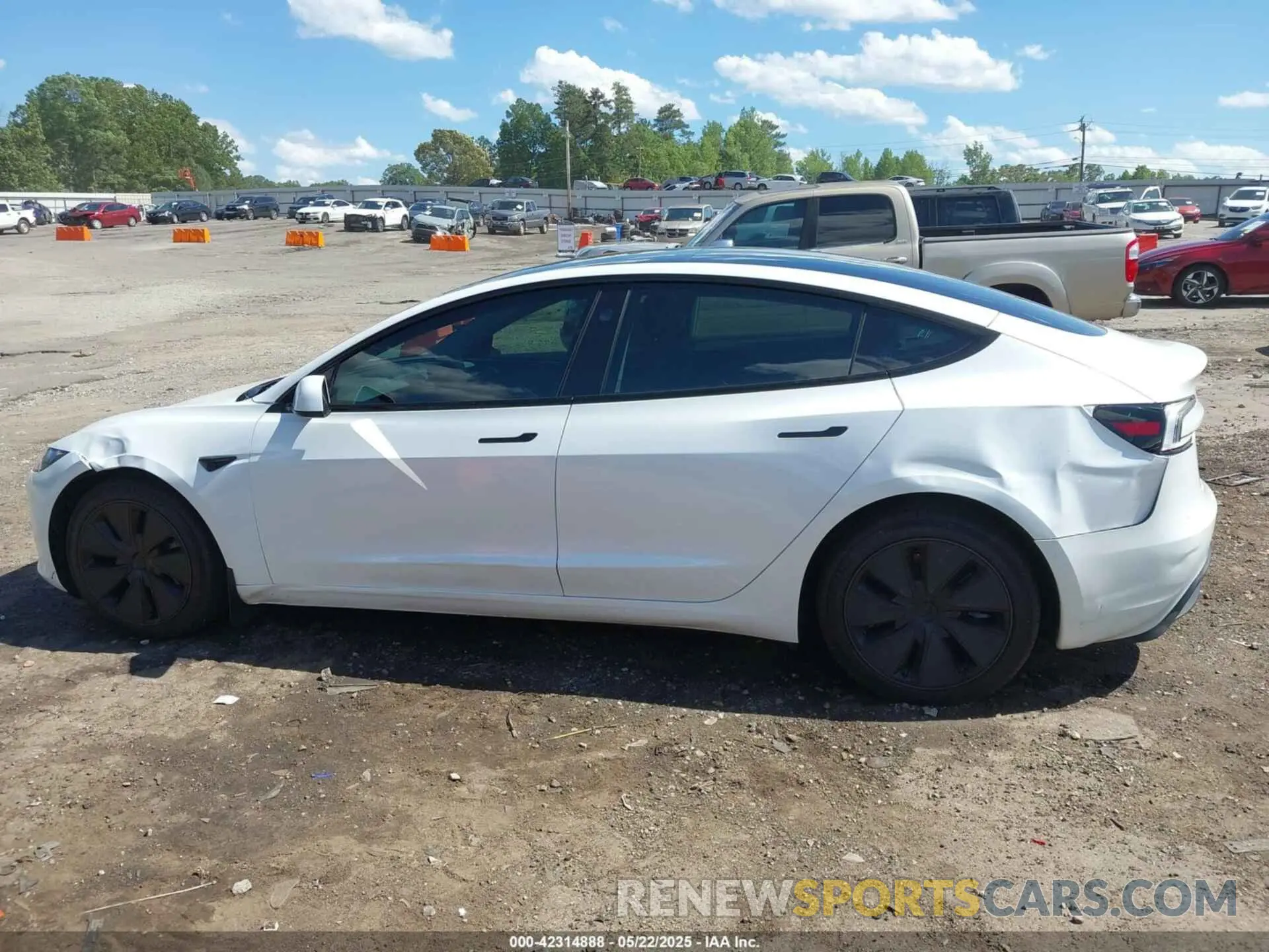 14 Фотография поврежденного автомобиля 5YJ3E1EB3RF807254 TESLA MODEL 3 2024