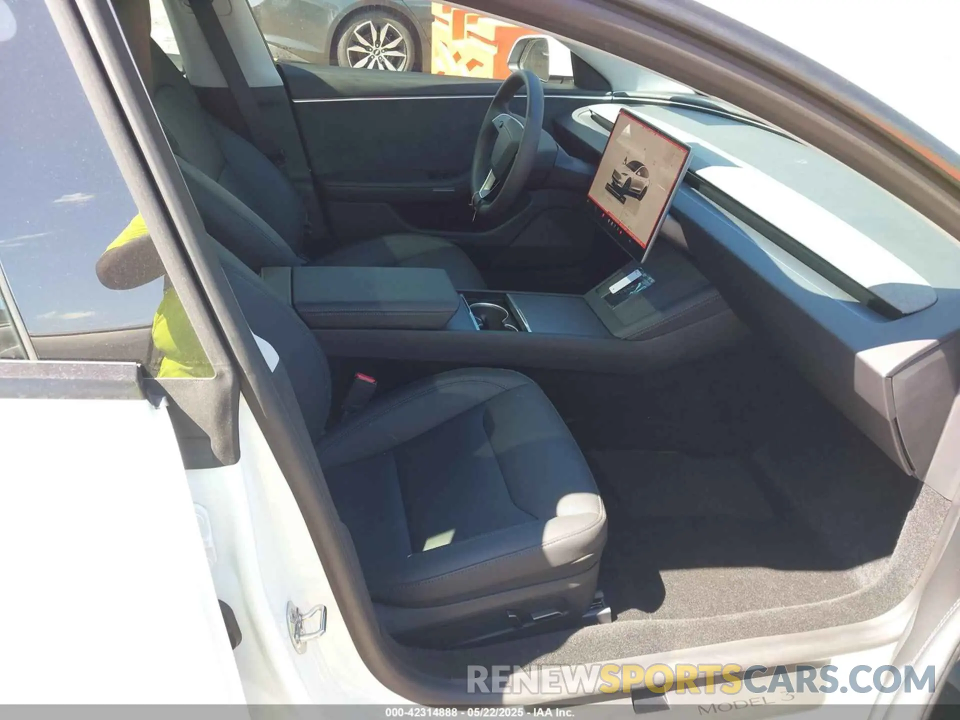 5 Фотография поврежденного автомобиля 5YJ3E1EB3RF807254 TESLA MODEL 3 2024