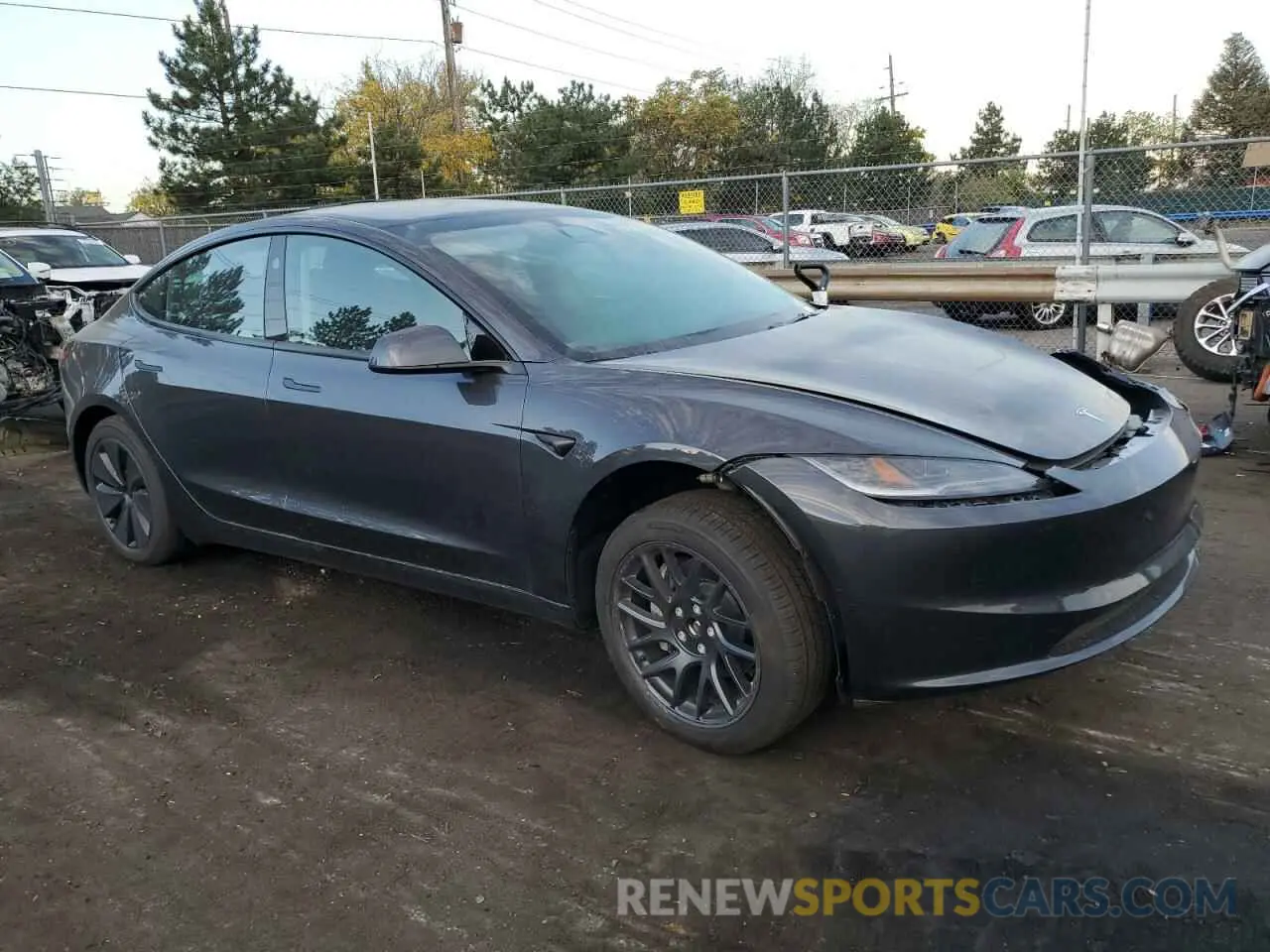 4 Фотография поврежденного автомобиля 5YJ3E1EB3RF813295 TESLA MODEL 3 2024