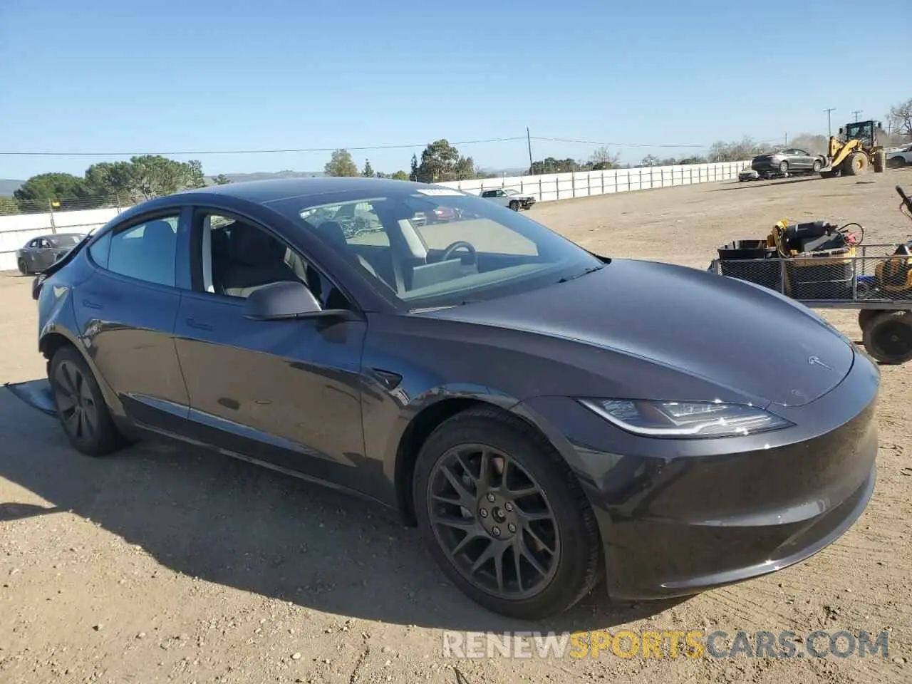 4 Фотография поврежденного автомобиля 5YJ3E1EB3RF834793 TESLA MODEL 3 2024