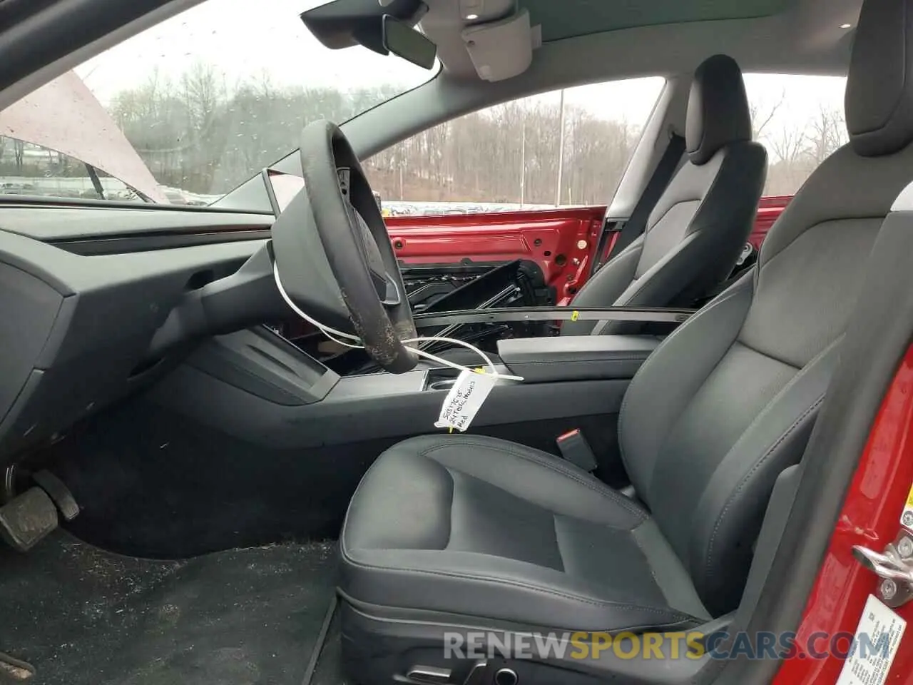 7 Photograph of a damaged car 5YJ3E1EB4RF753687 TESLA MODEL 3 2024