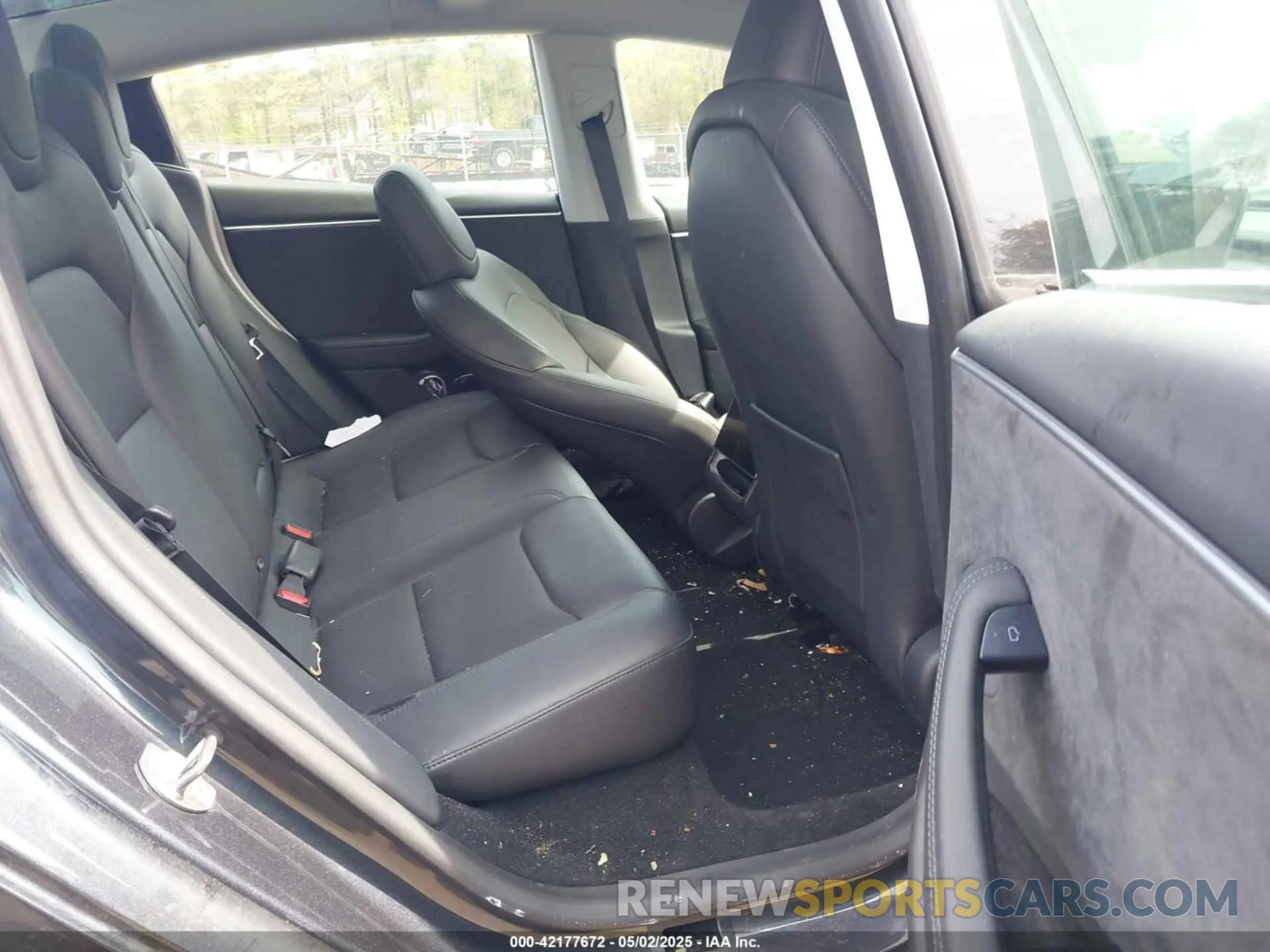 8 Photograph of a damaged car 5YJ3E1EB4RF796636 TESLA MODEL 3 2024